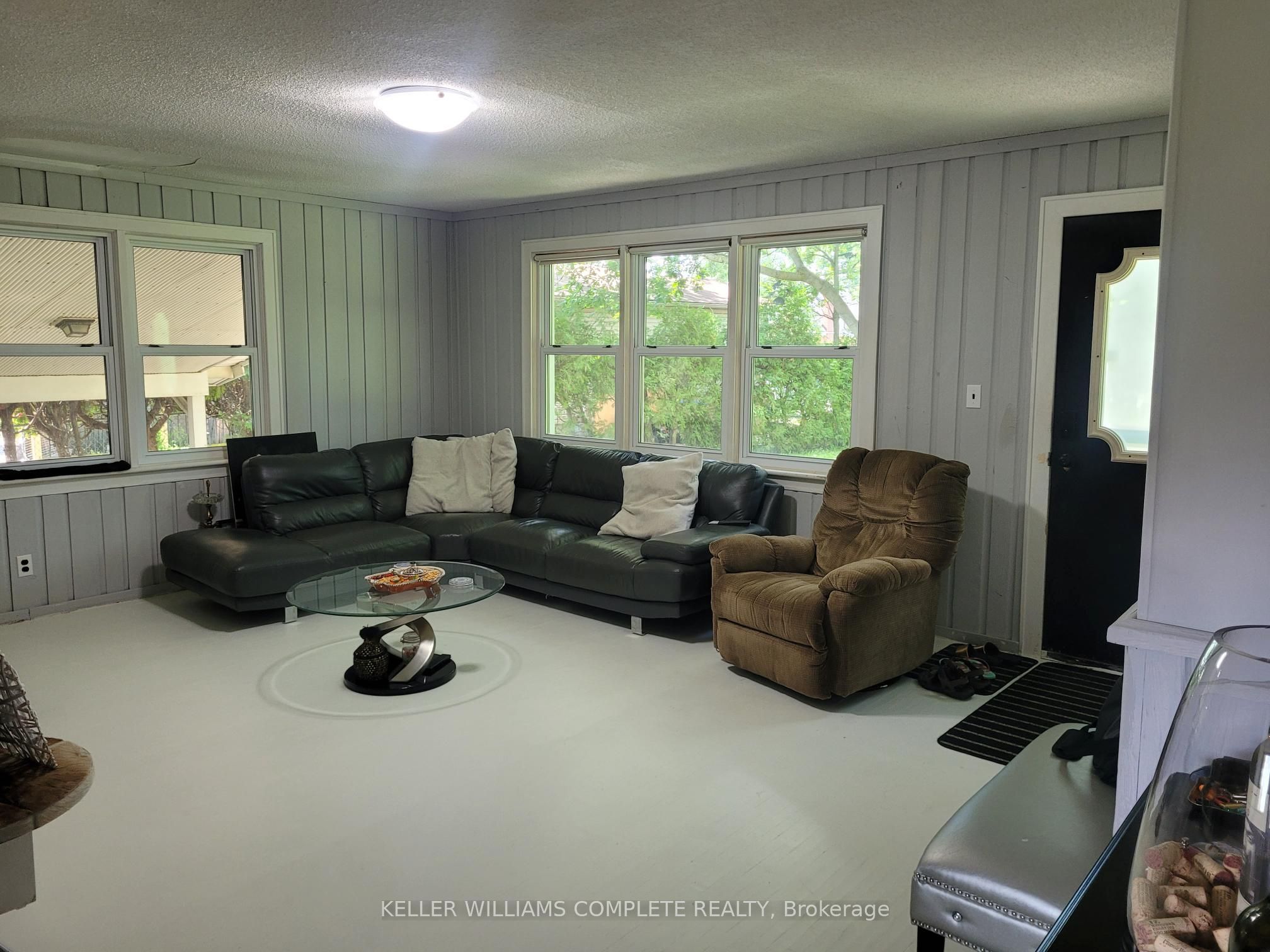 879 West 5th Street Property Photo 10