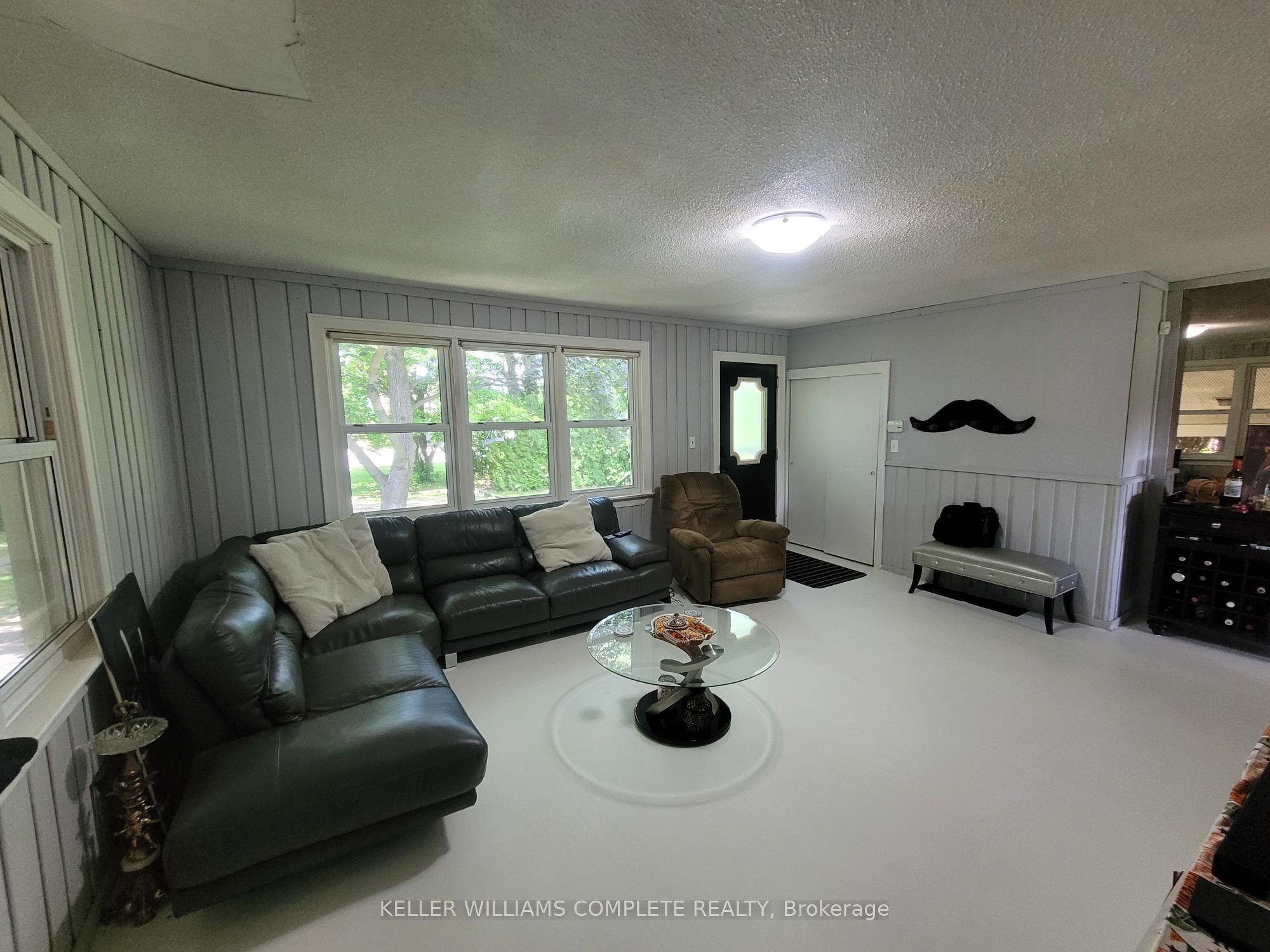 879 West 5th Street Property Photo 11
