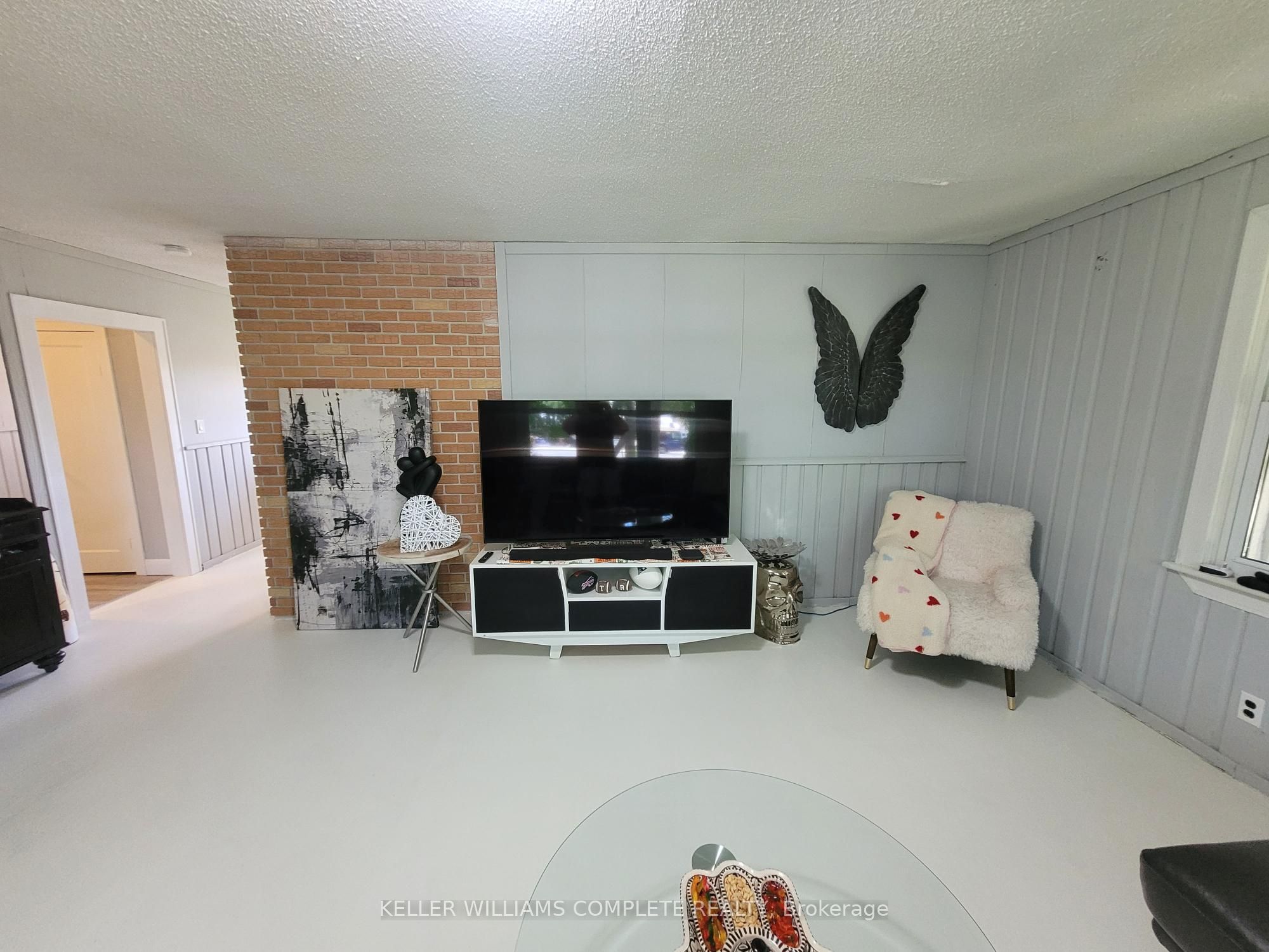 879 West 5th Street Property Photo 12