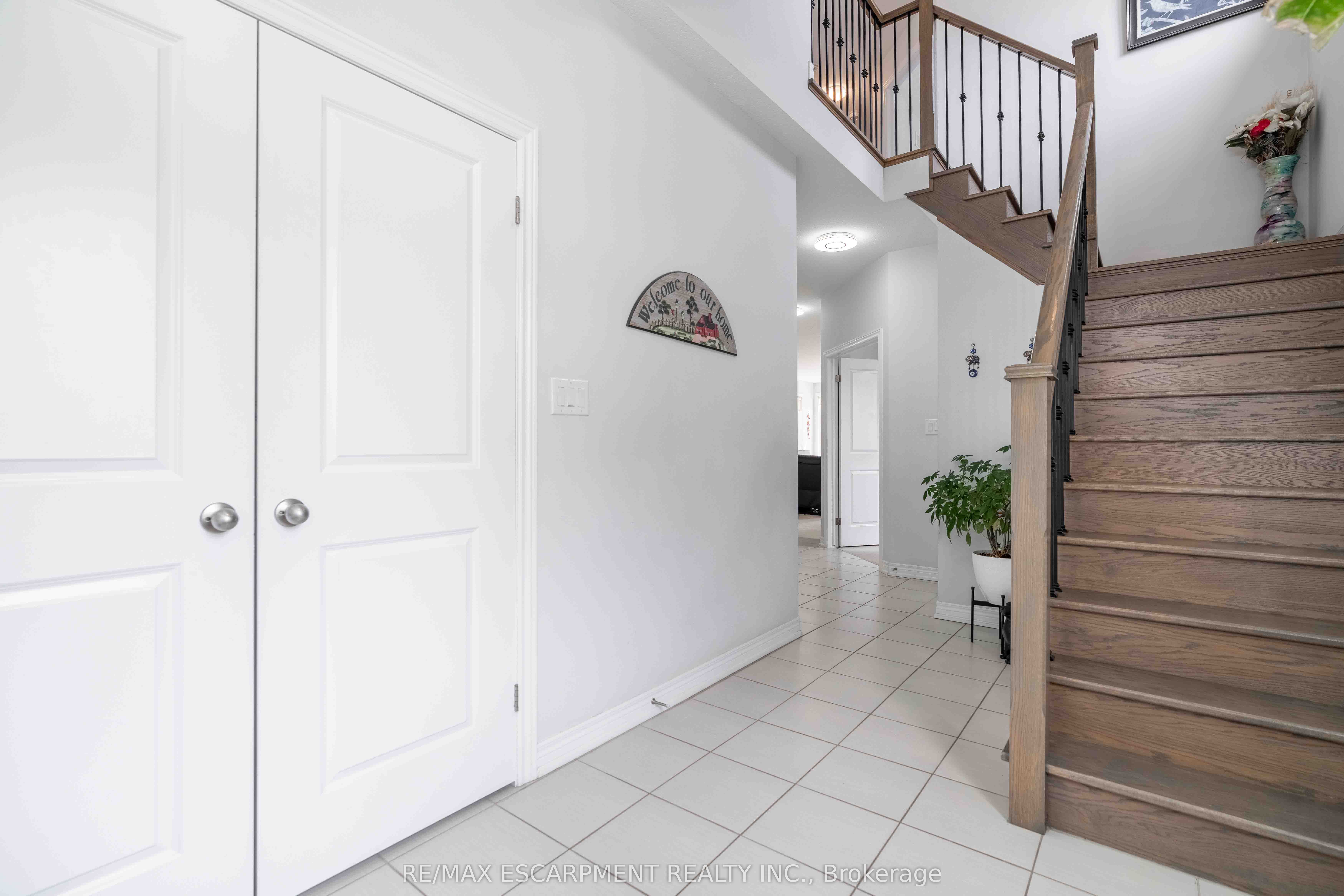 3 Narbonne Crescent Property Photo 4