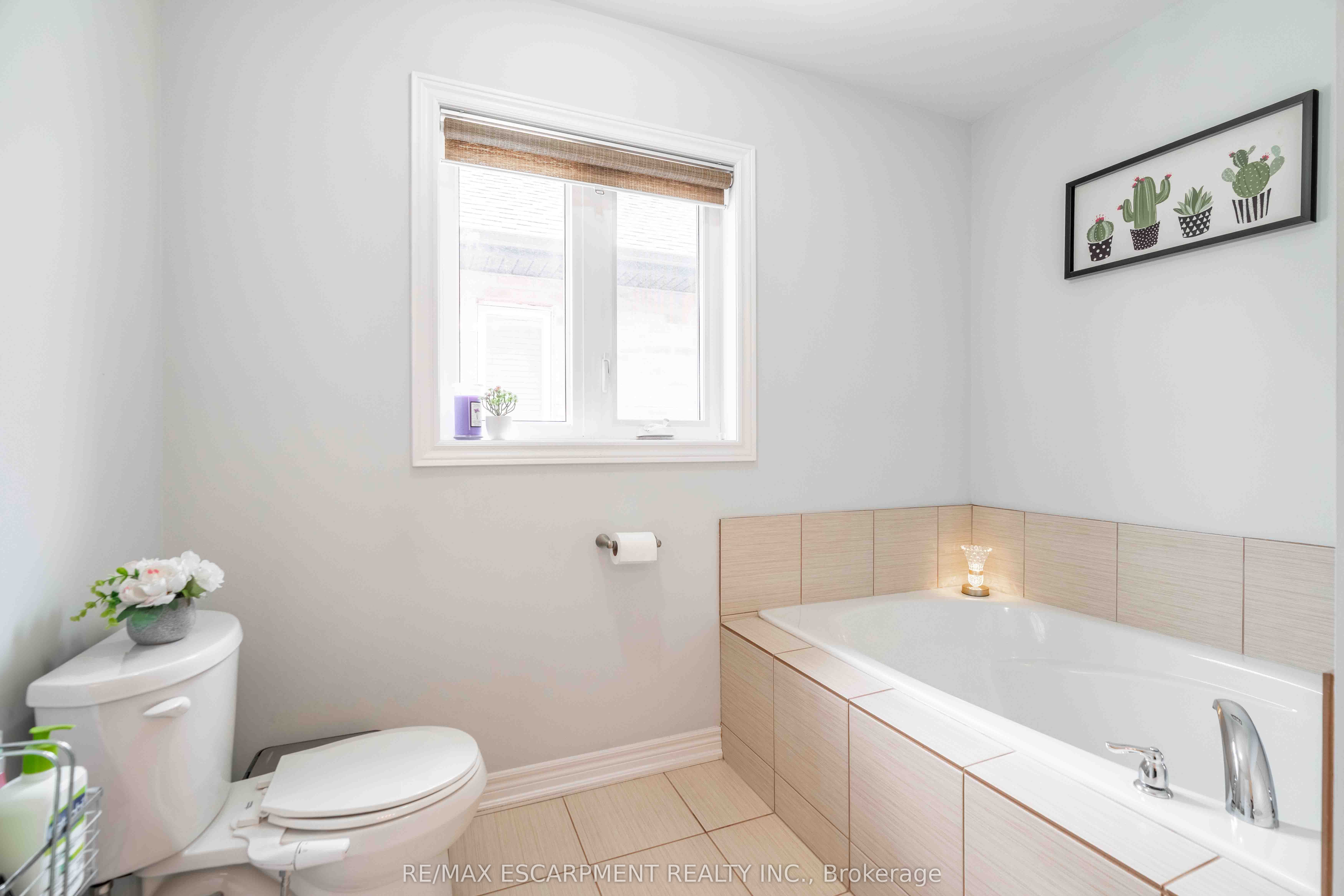 3 Narbonne Crescent Property Photo 32