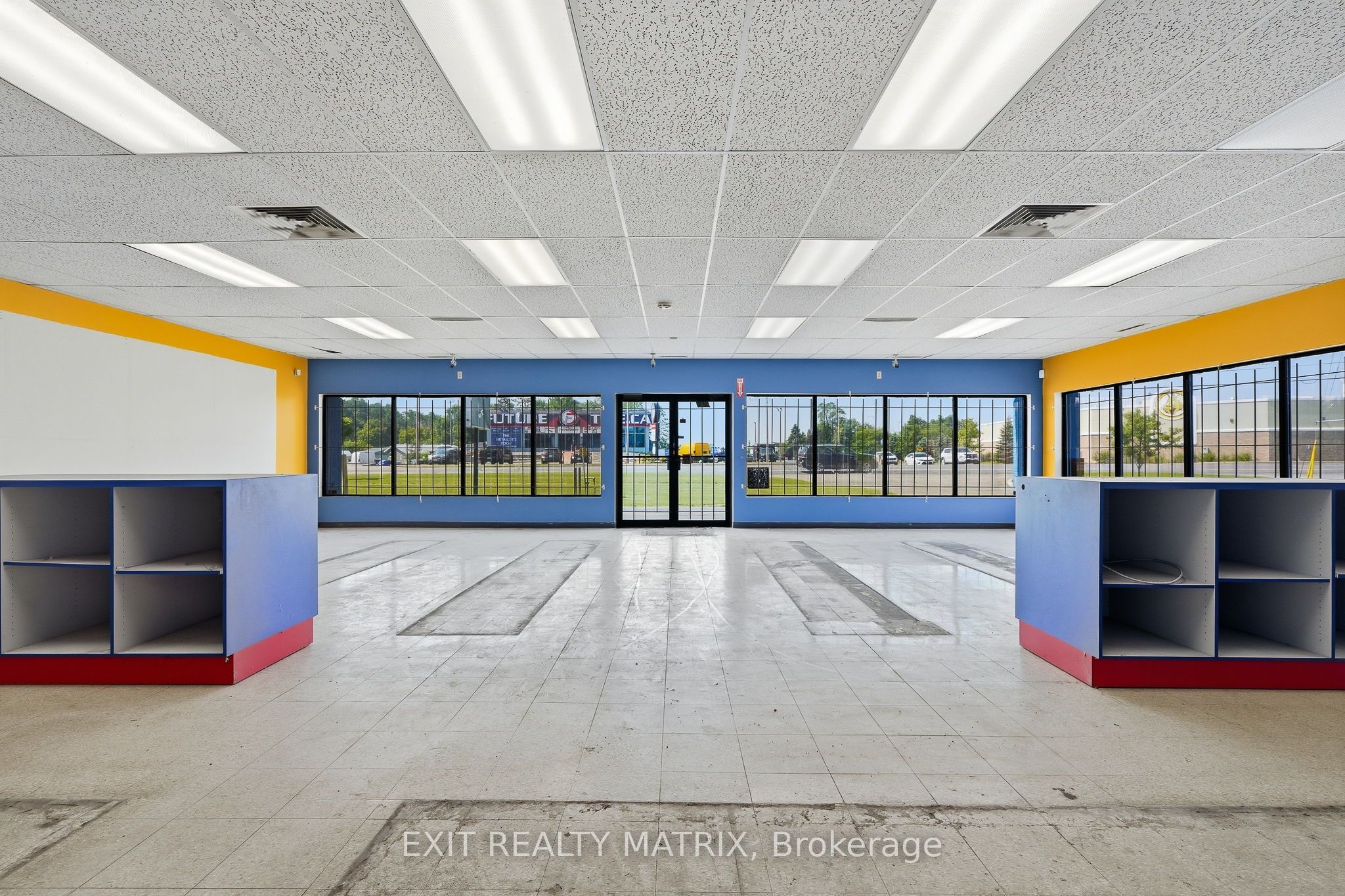 699 Notre Dame Street Property Photo 10
