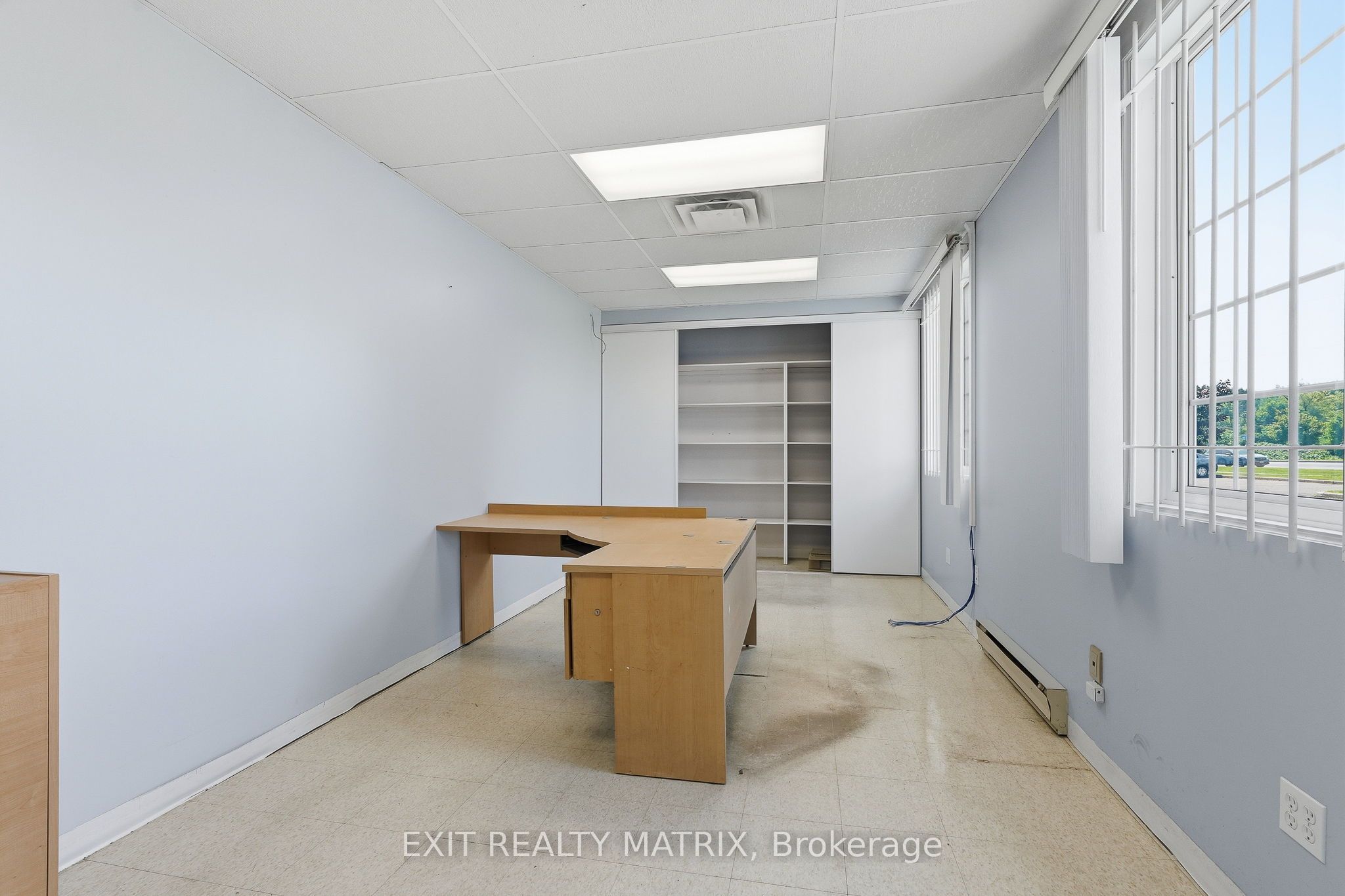 699 Notre Dame Street Property Photo 13