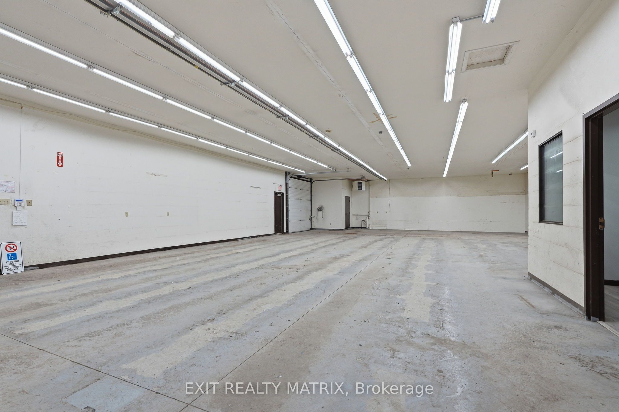 699 Notre Dame Street Property Photo 14