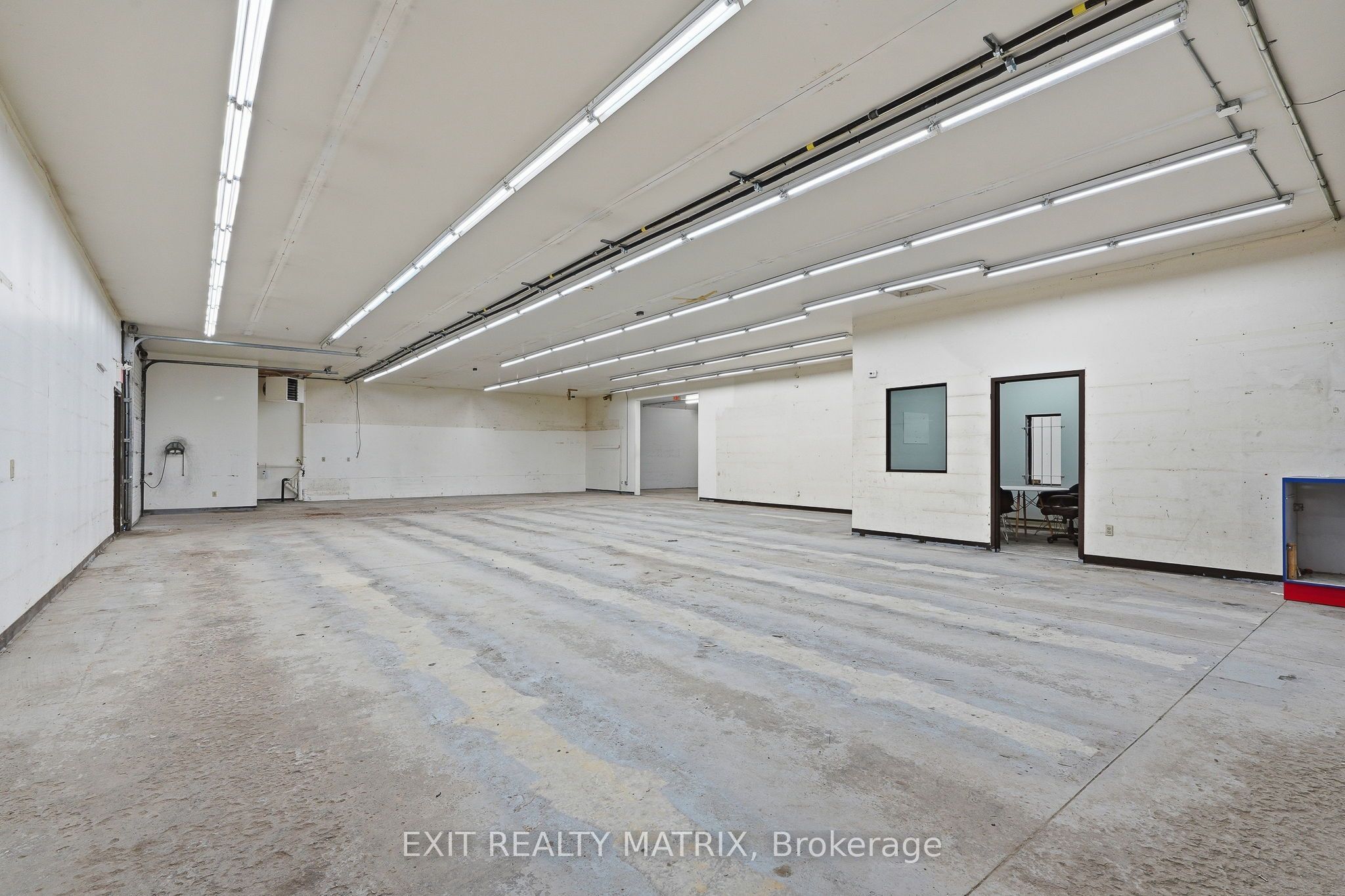 699 Notre Dame Street Property Photo 15