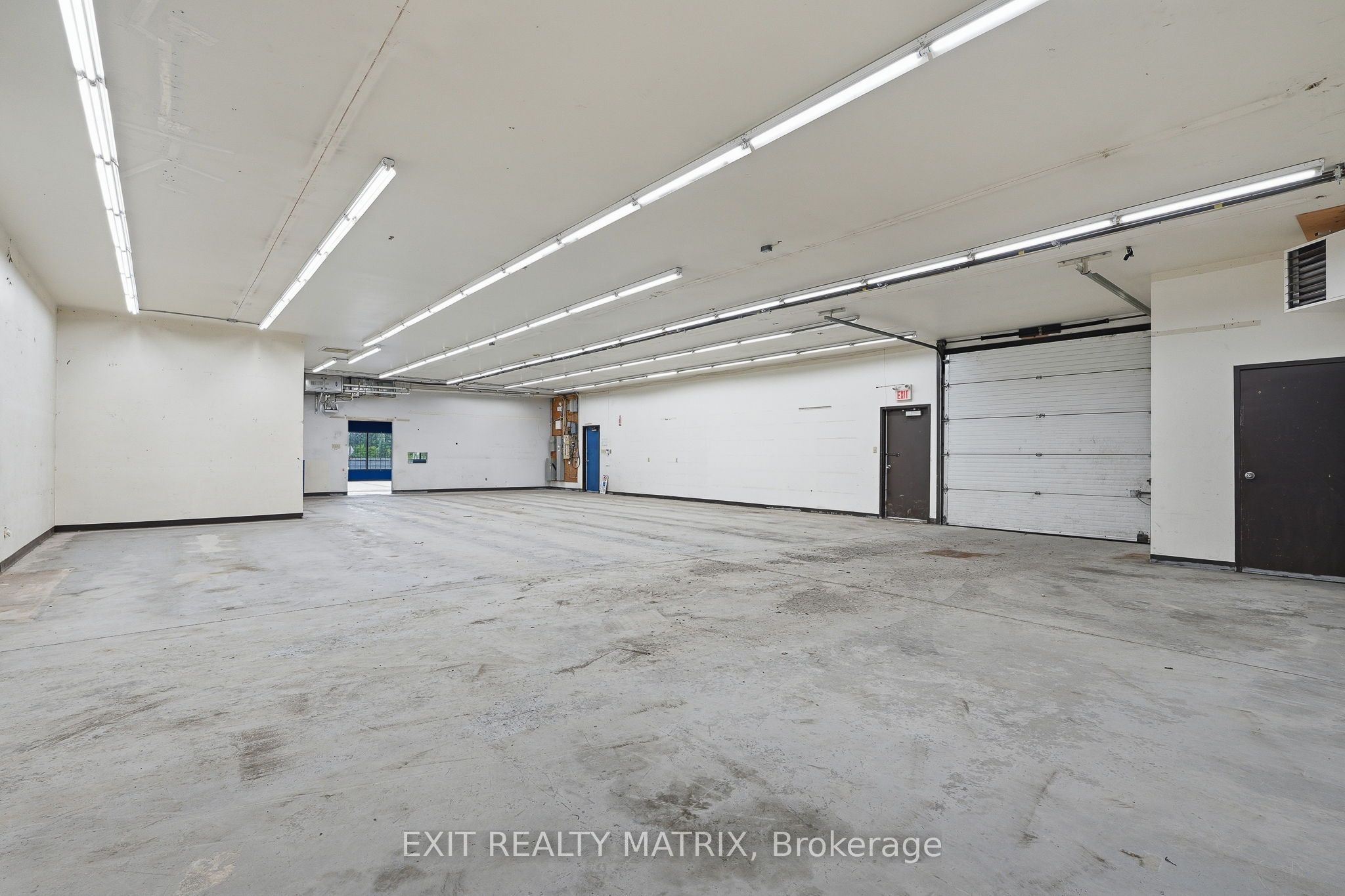 699 Notre Dame Street Property Photo 18