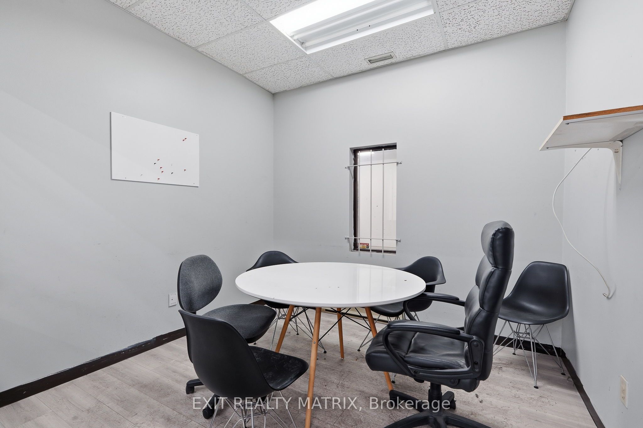 699 Notre Dame Street Property Photo 25