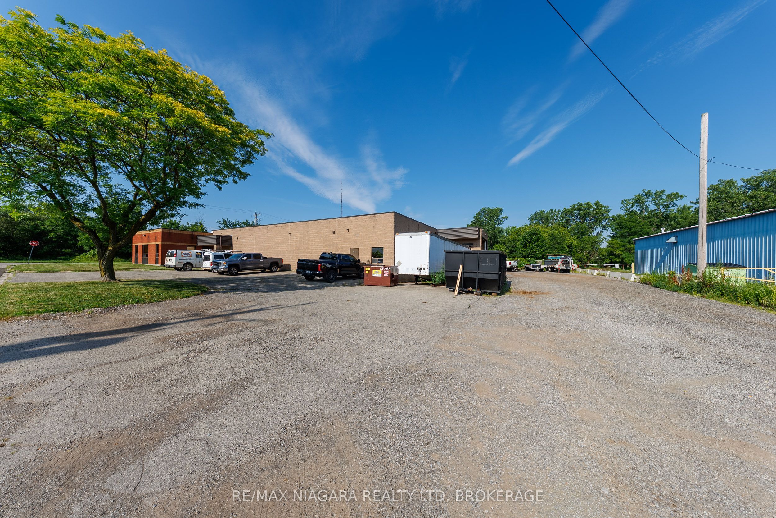 408 Jarvis Street Property Photo 5