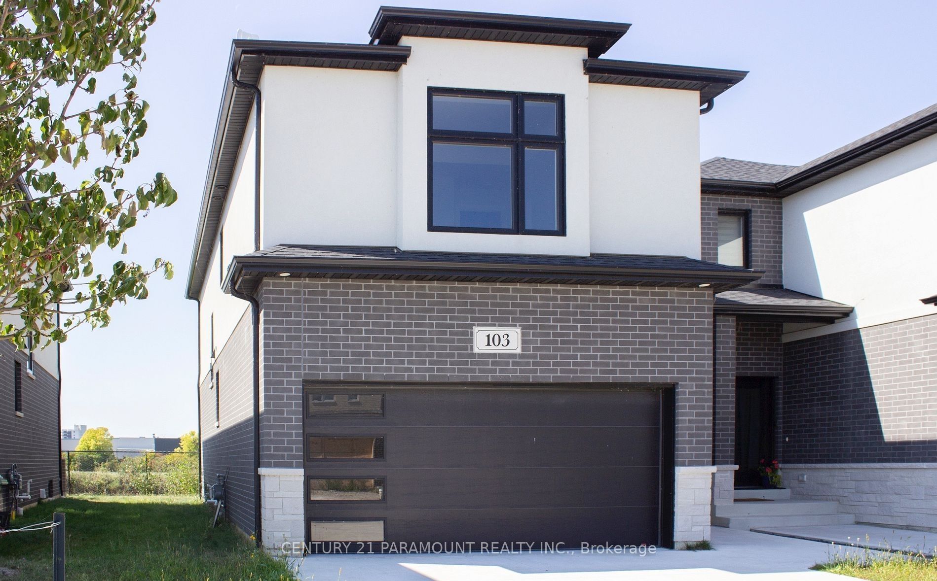 103 Eagle Street ON Property Photo 1