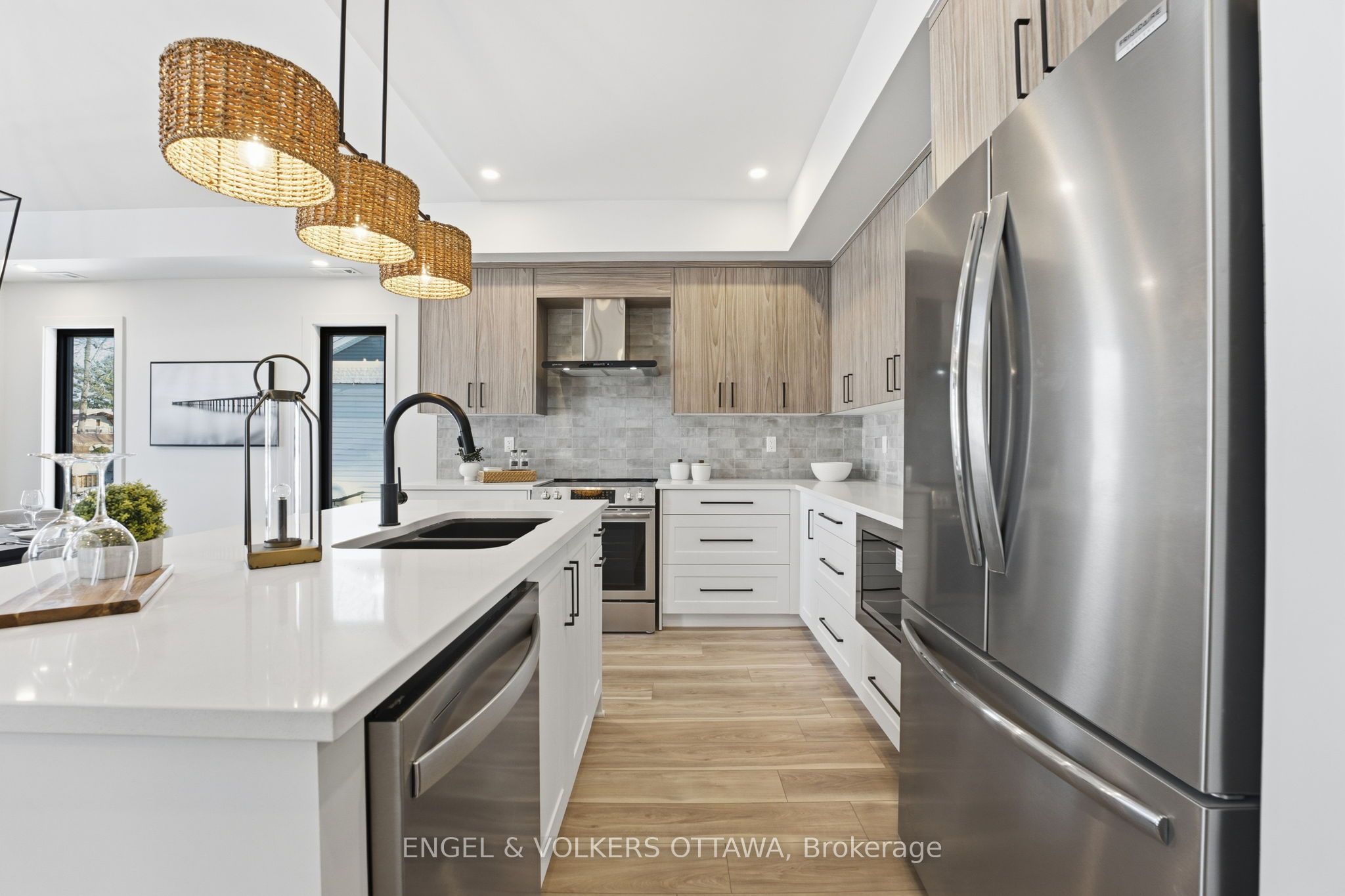 557 Bayview Drive Property Photo 16