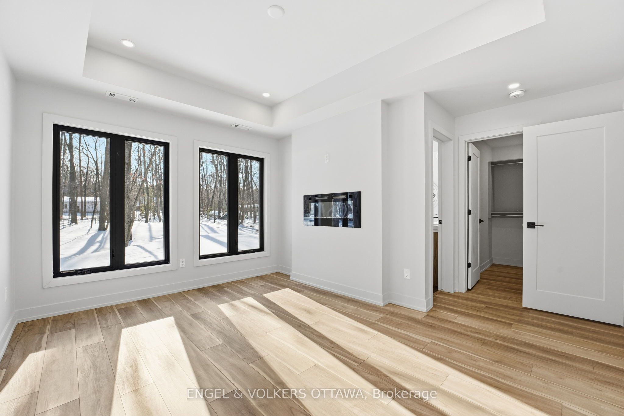 557 Bayview Drive Property Photo 18