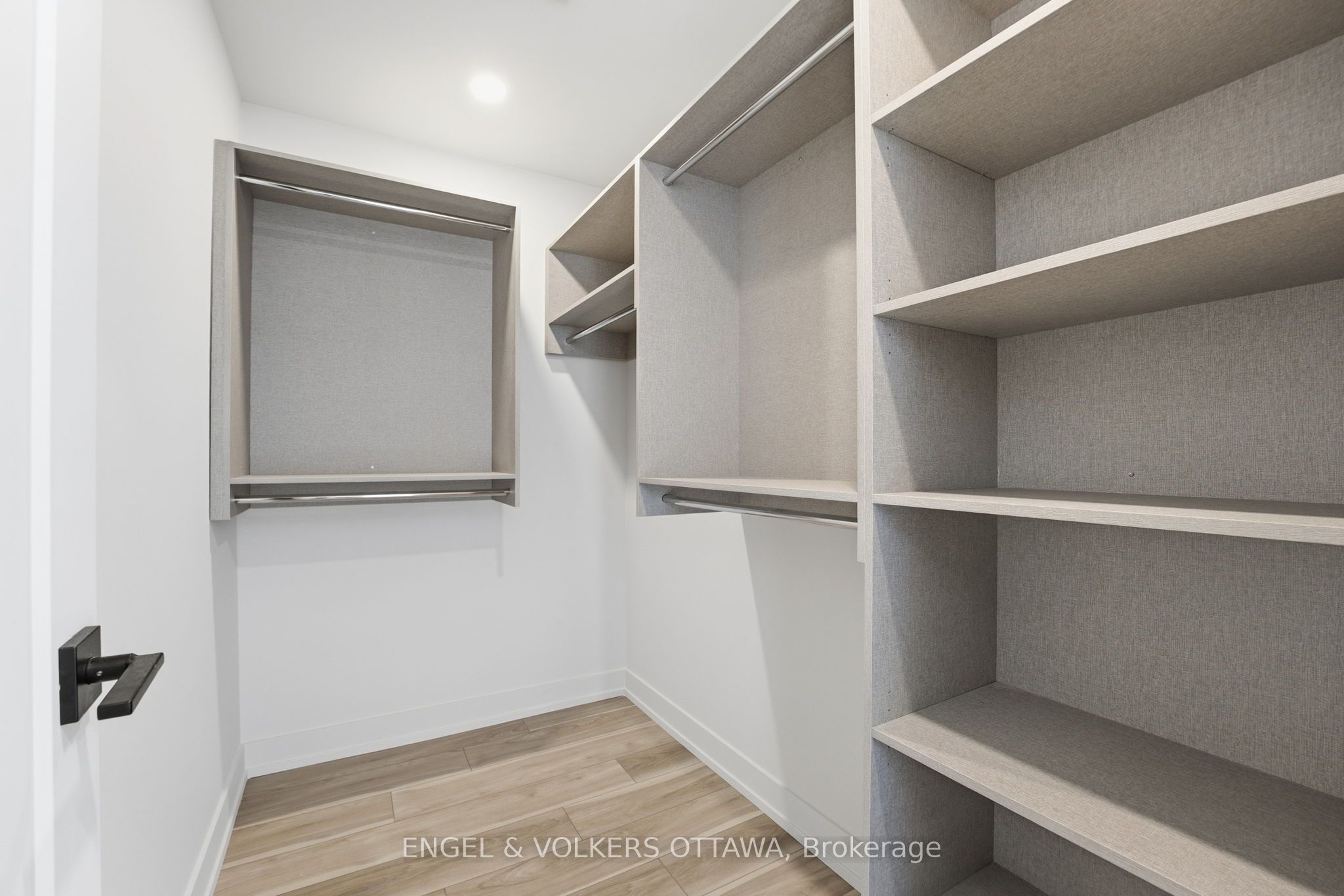 557 Bayview Drive Property Photo 23