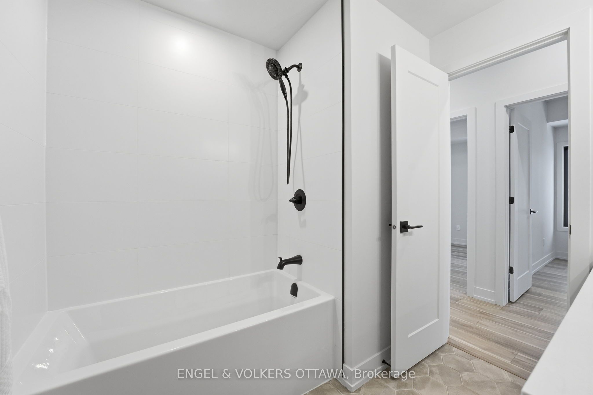 557 Bayview Drive Property Photo 27