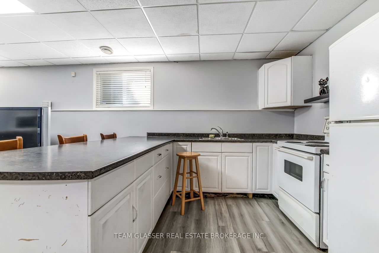 23999 Mayfair Road Property Photo 27