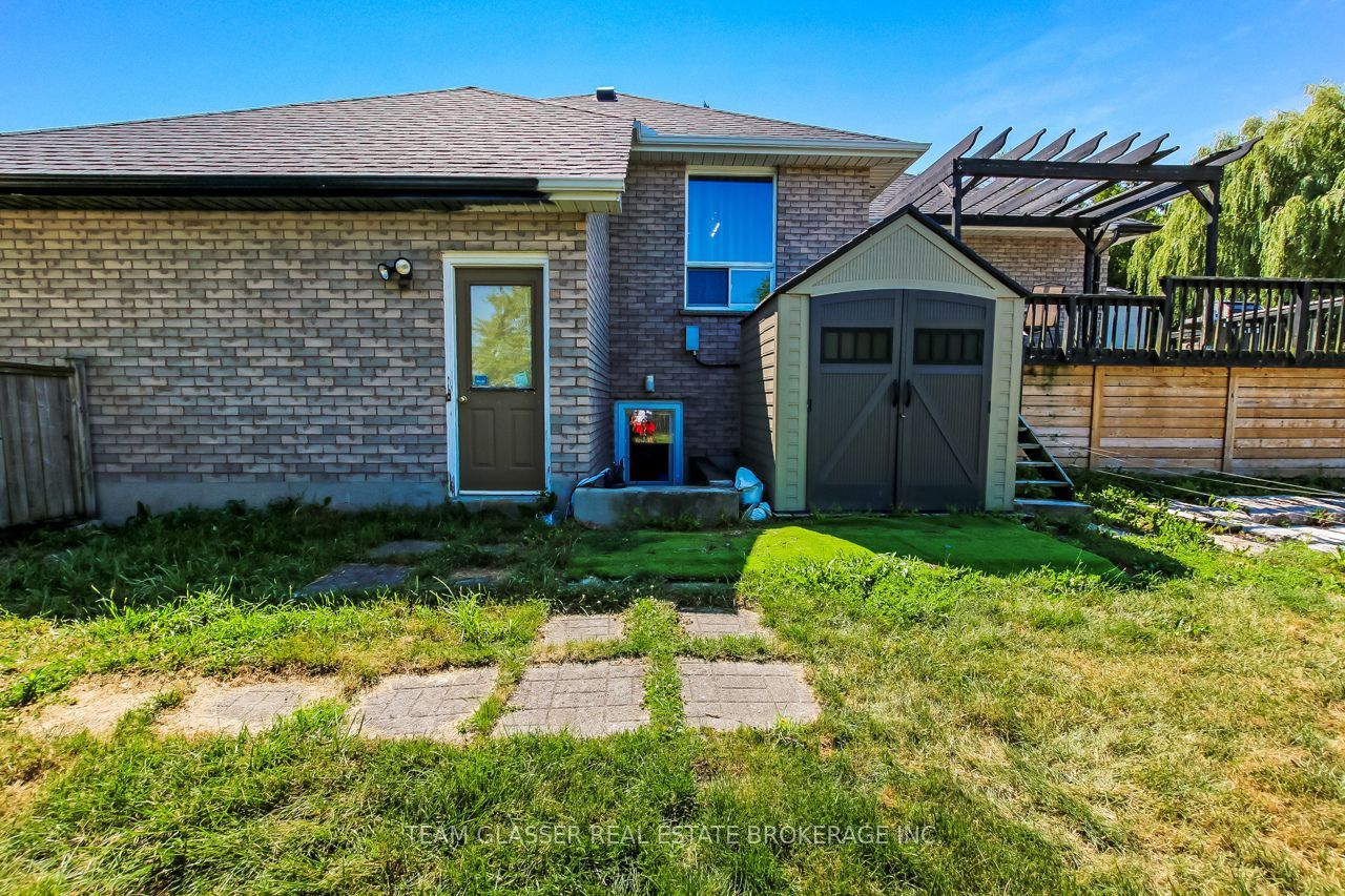 23999 Mayfair Road Property Photo 44