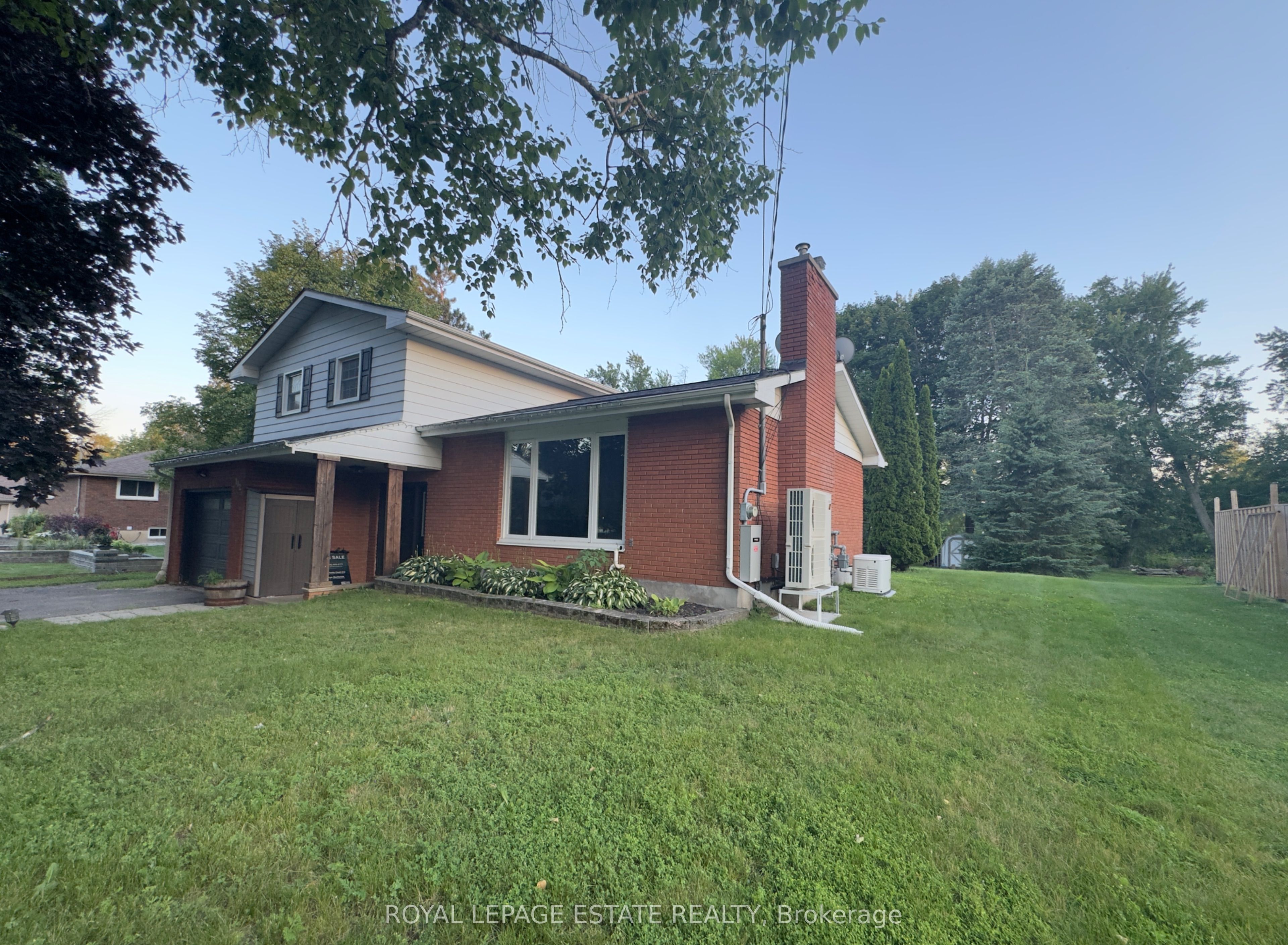 102 Greenfield Park Property Photo 4