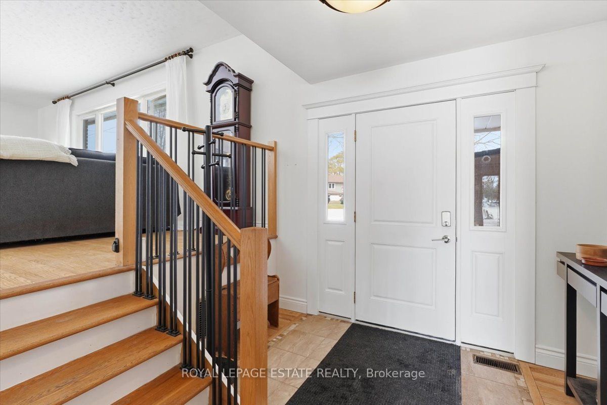 102 Greenfield Park Property Photo 11