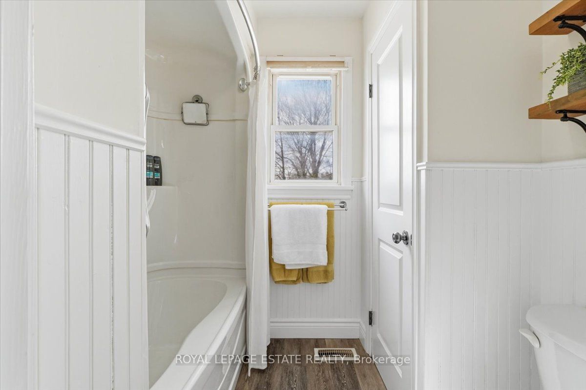 102 Greenfield Park Property Photo 32