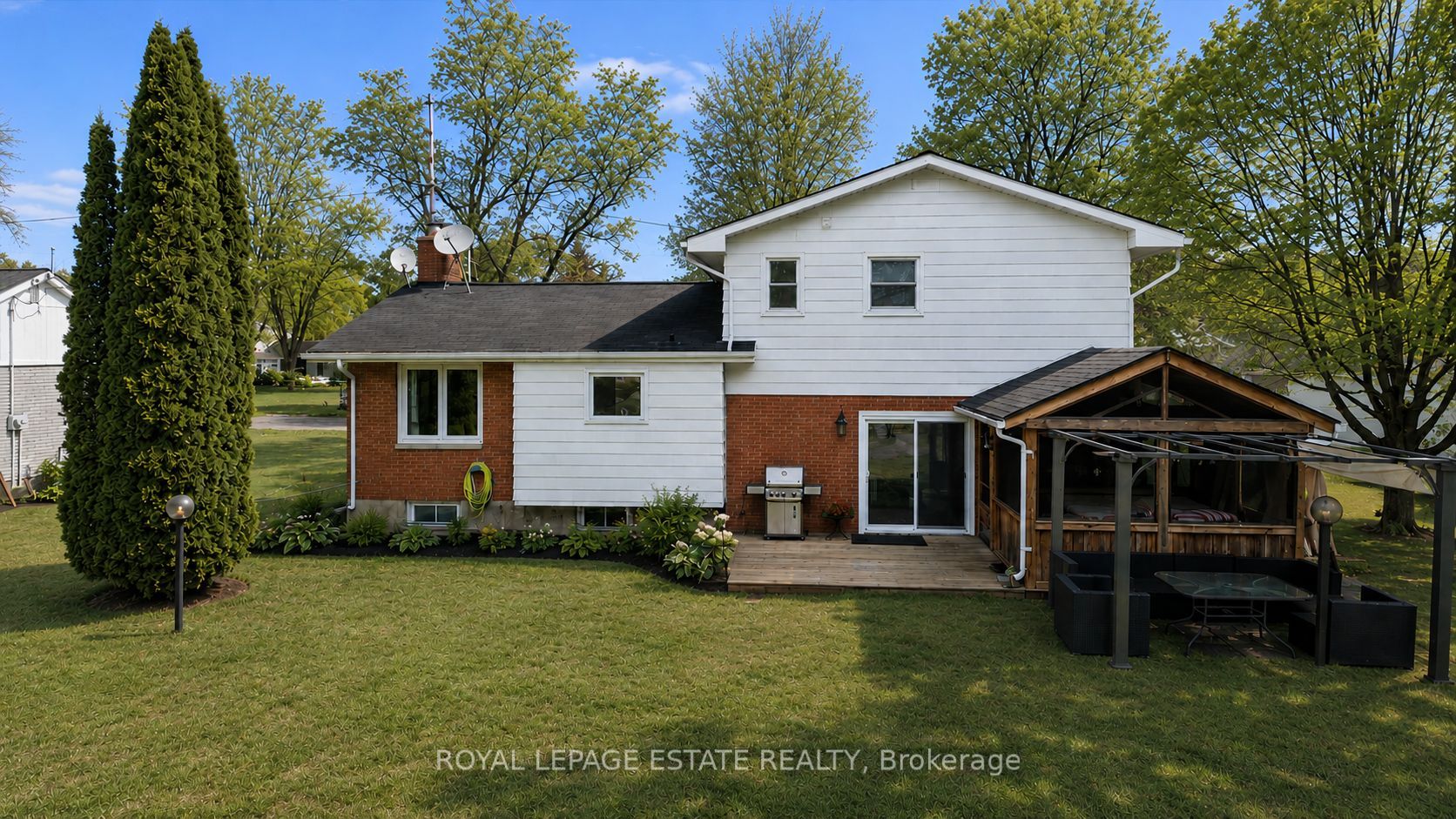 102 Greenfield Park Property Photo 39