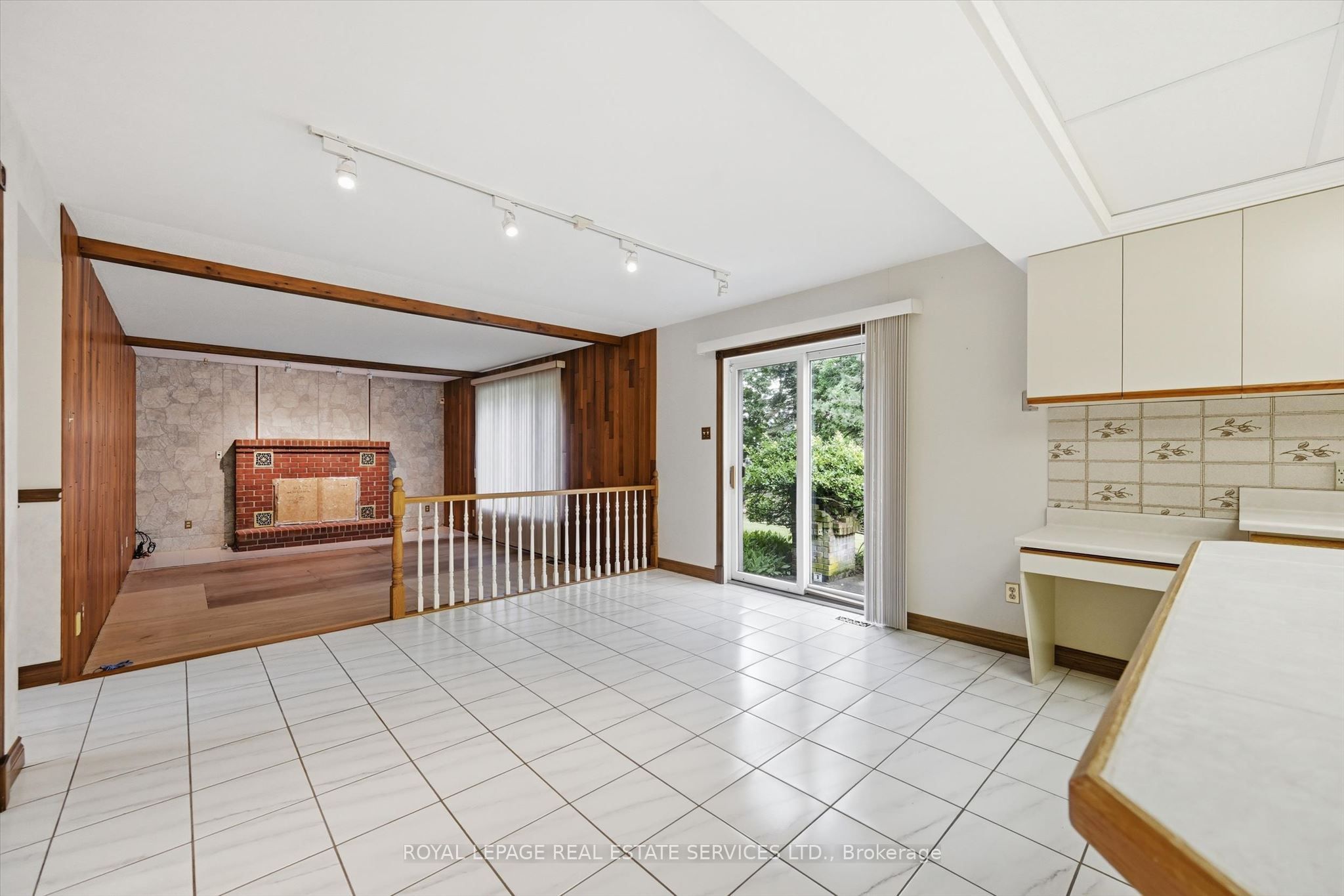 683 Canboro Road Property Photo 10