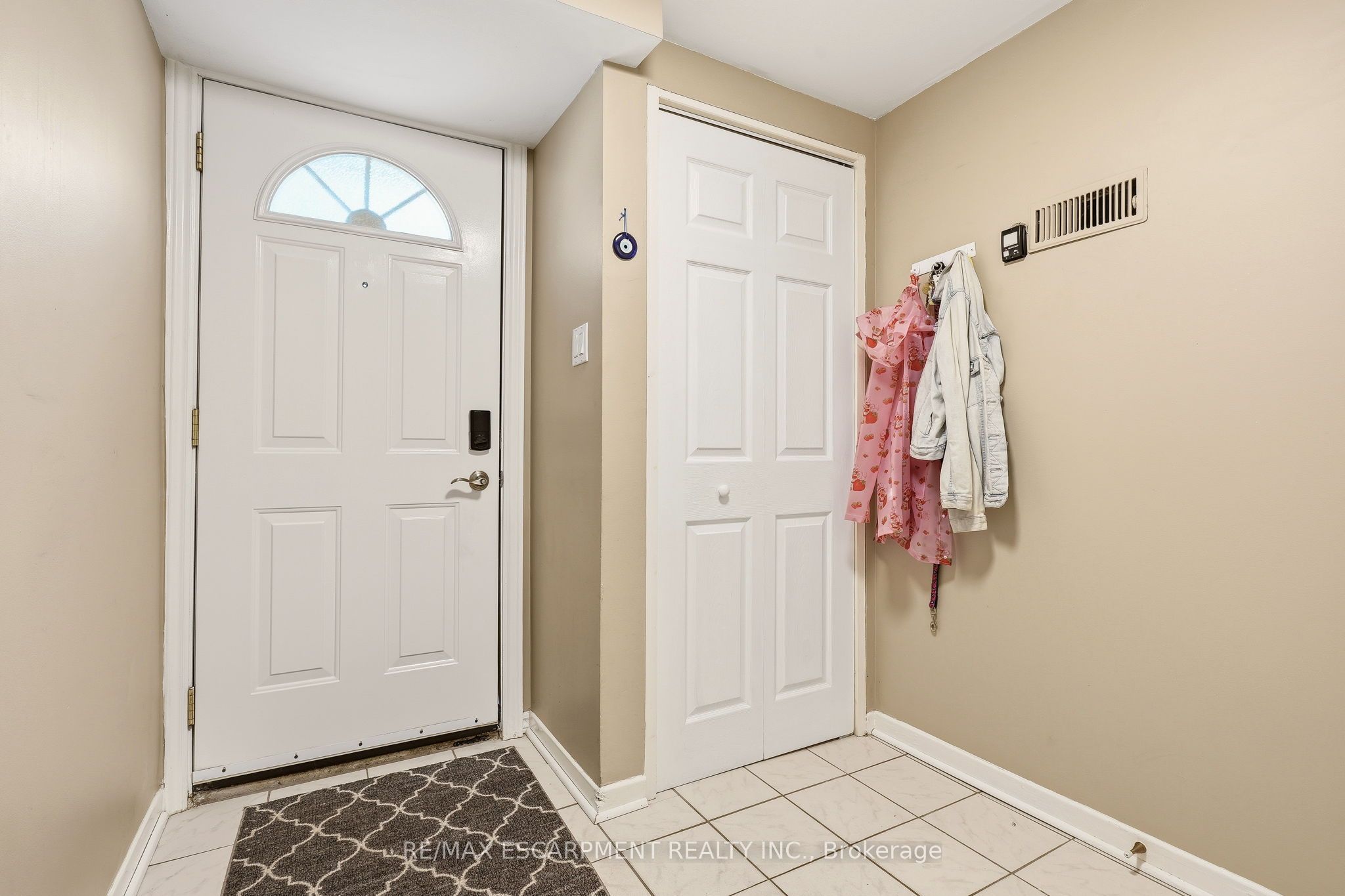125 Bonaventure Drive 2 Property Photo 6