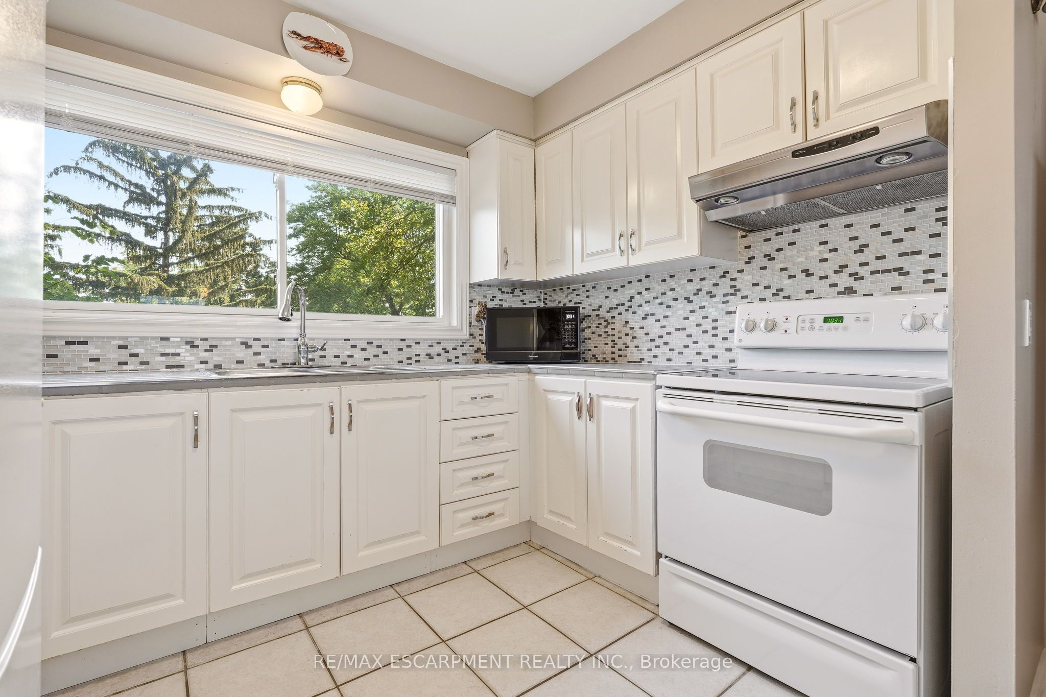125 Bonaventure Drive 2 Property Photo 22