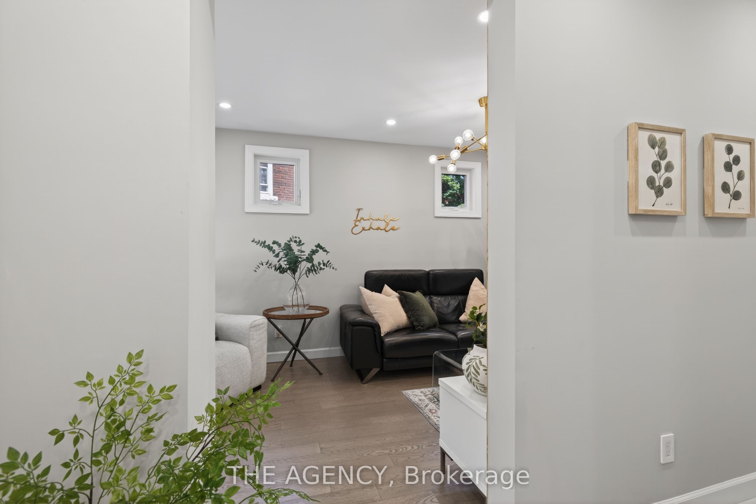 273 Stinson Crescent Property Photo 8