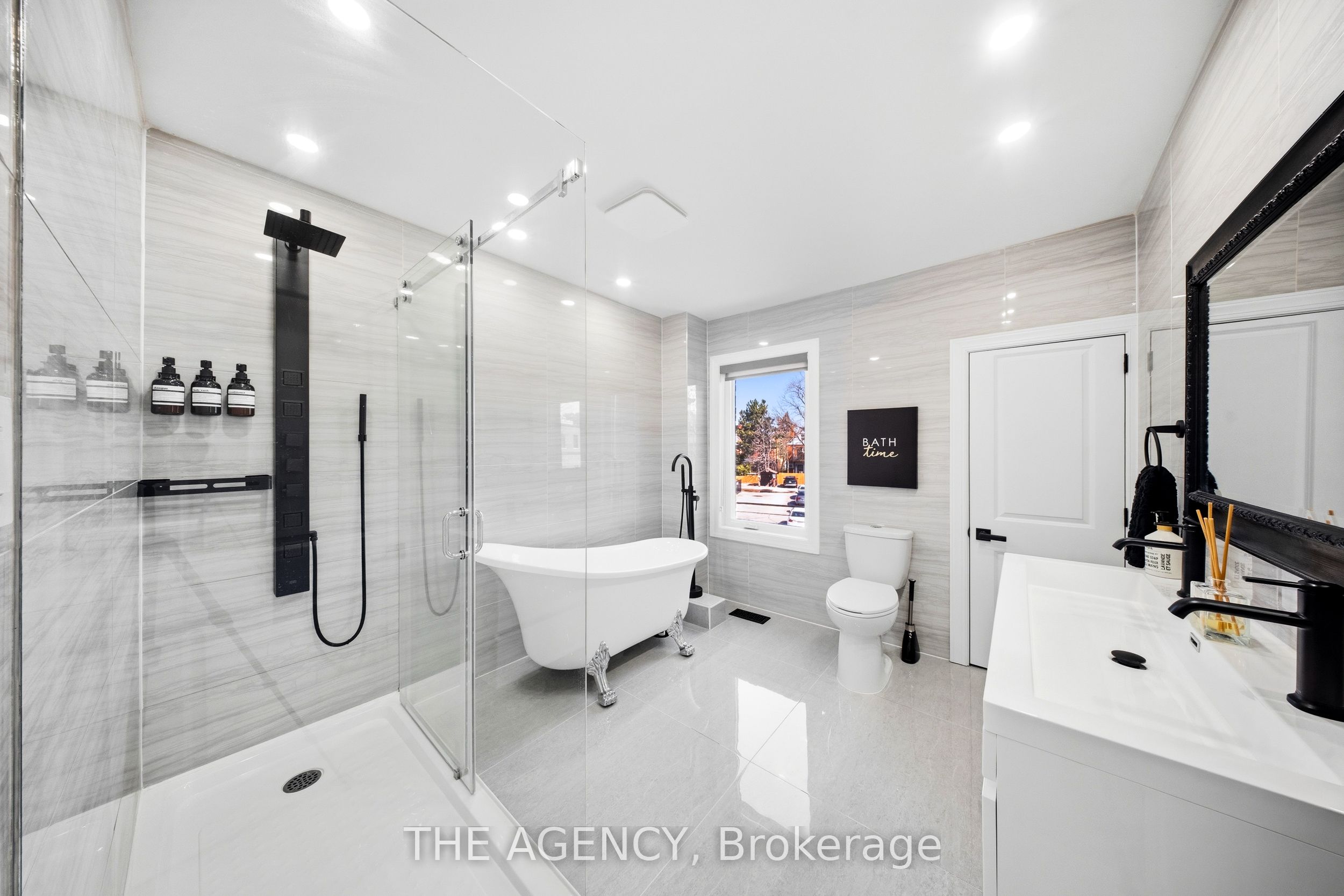 273 Stinson Crescent Property Photo 28