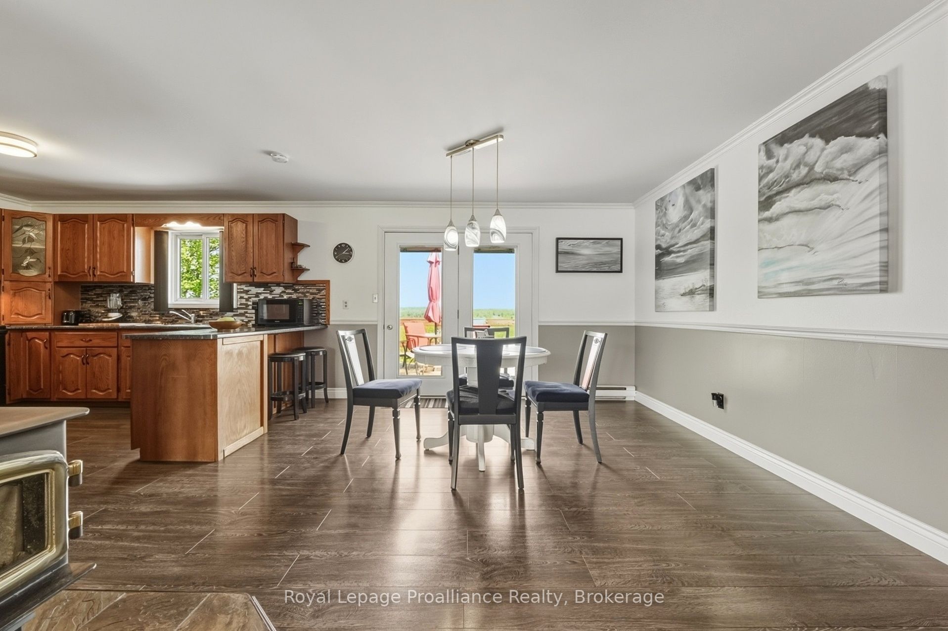 539 Lahey Road Property Photo 8