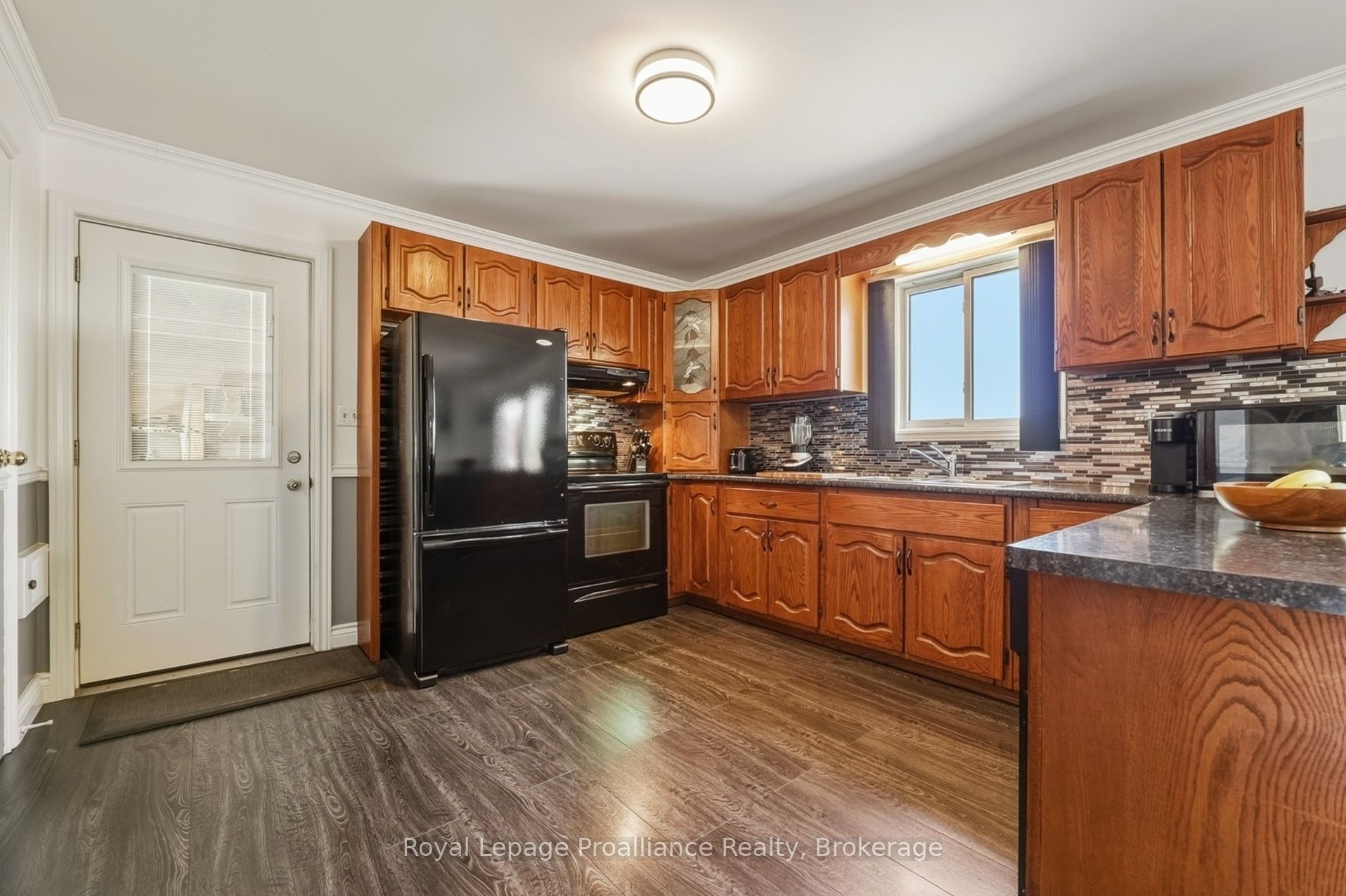 539 Lahey Road Property Photo 9