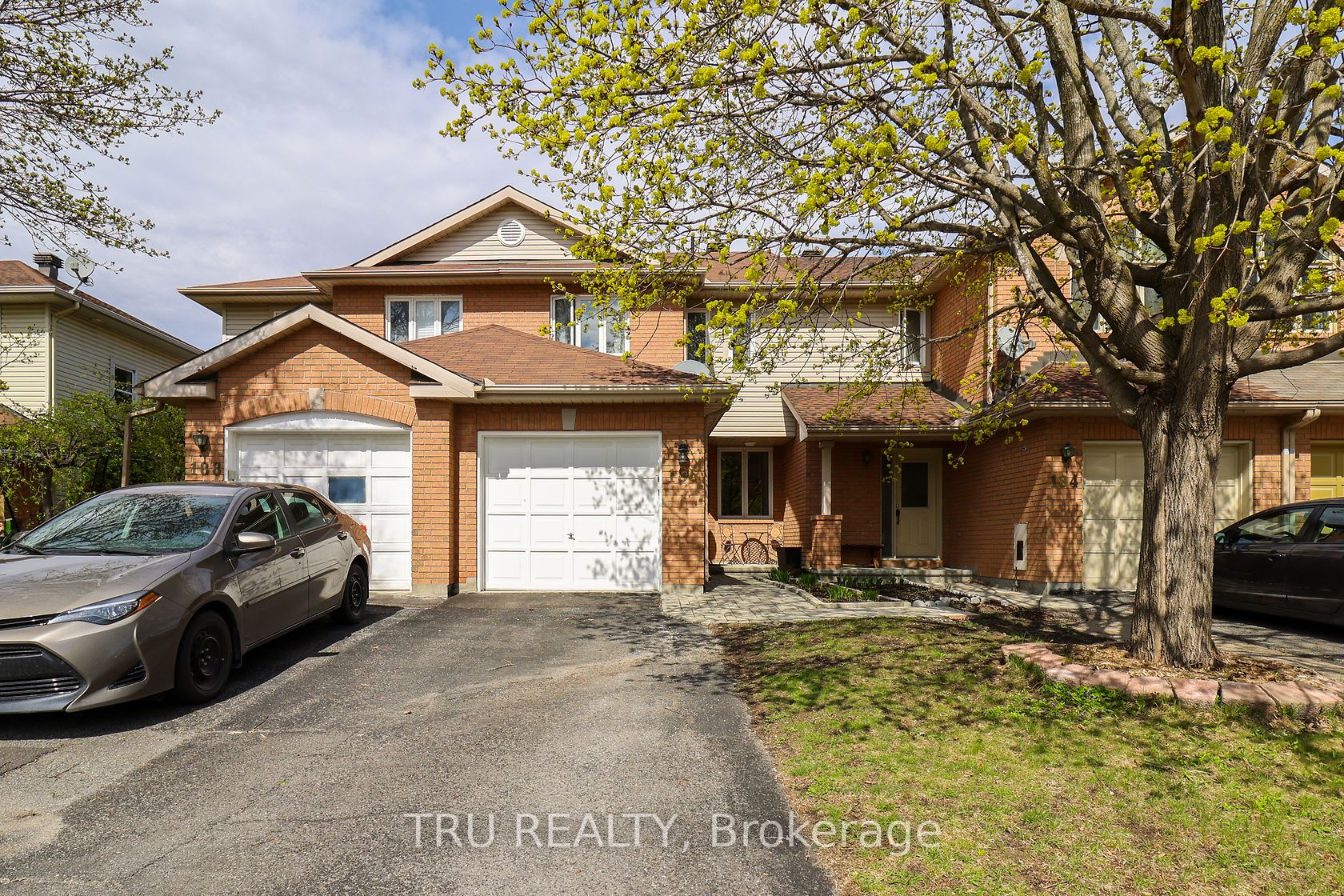 186 Daventry Crescent Property Photo 1