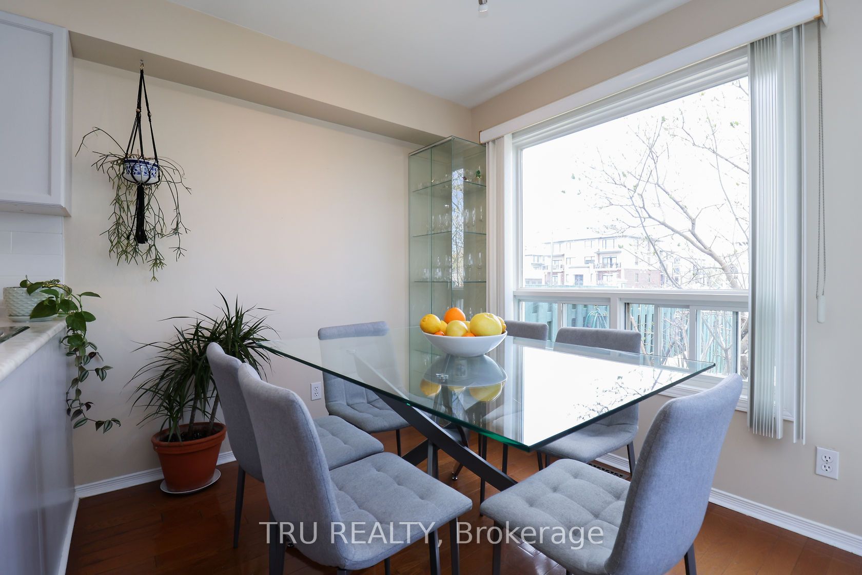 186 Daventry Crescent Property Photo 18