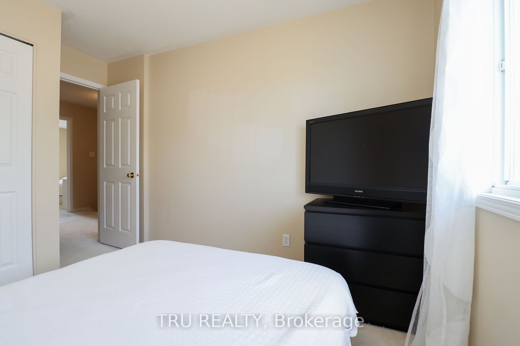 186 Daventry Crescent Property Photo 29