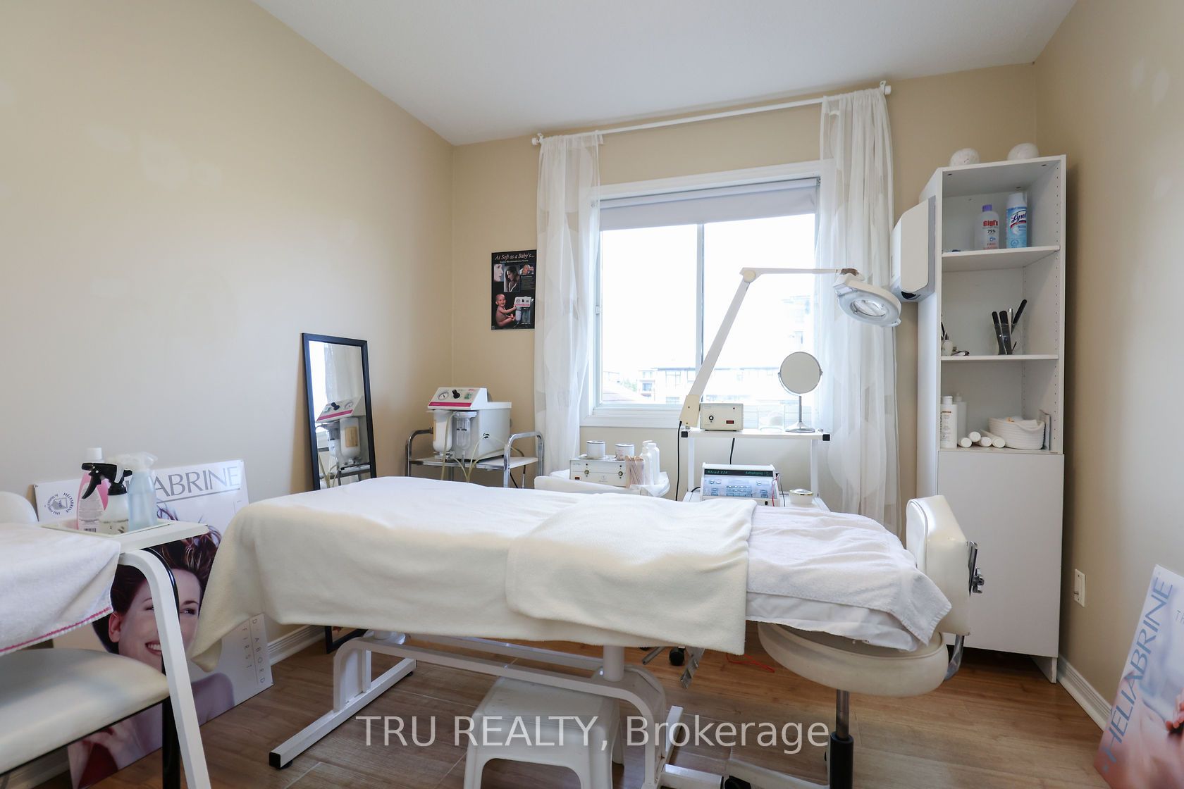 186 Daventry Crescent Property Photo 30
