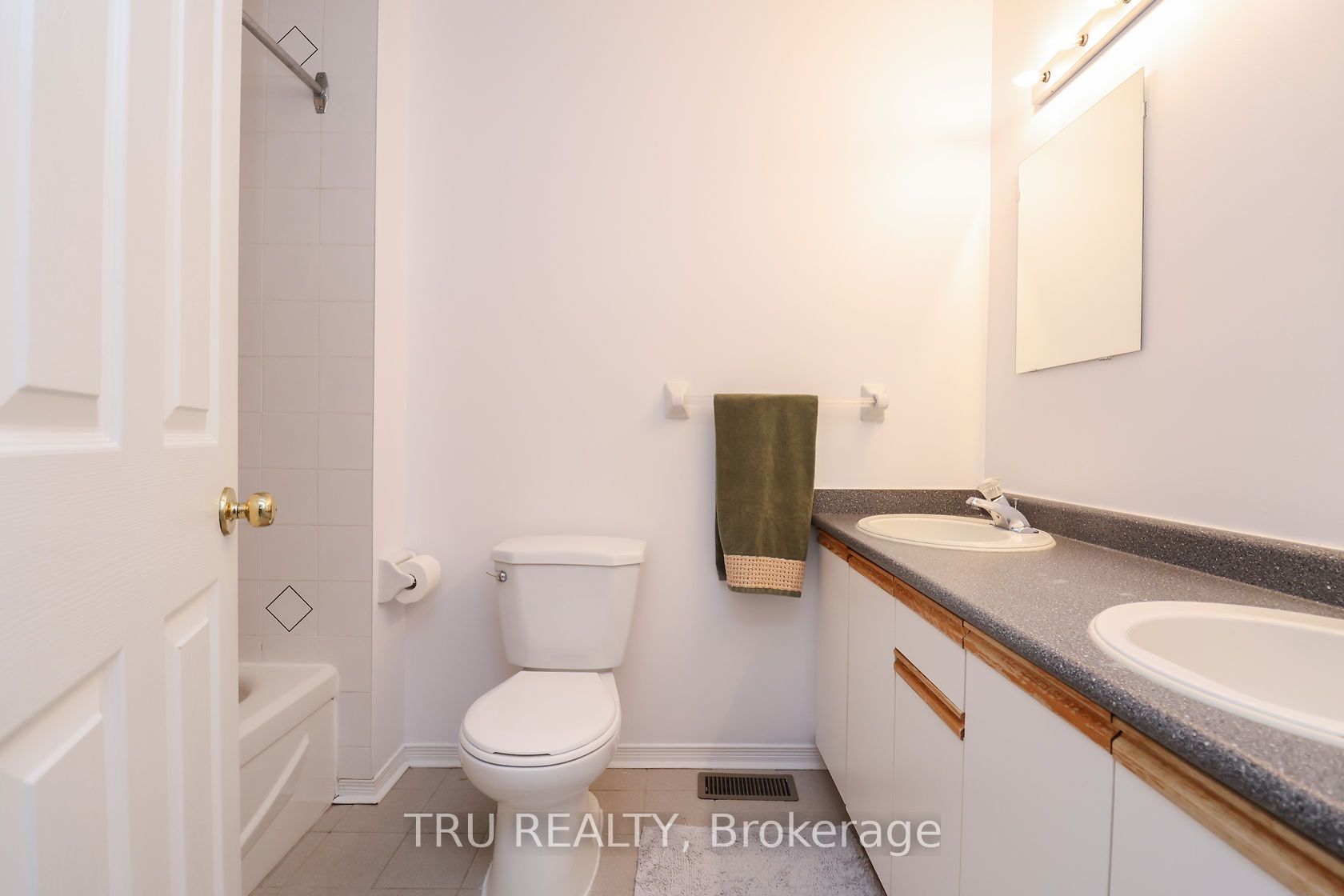 186 Daventry Crescent Property Photo 32