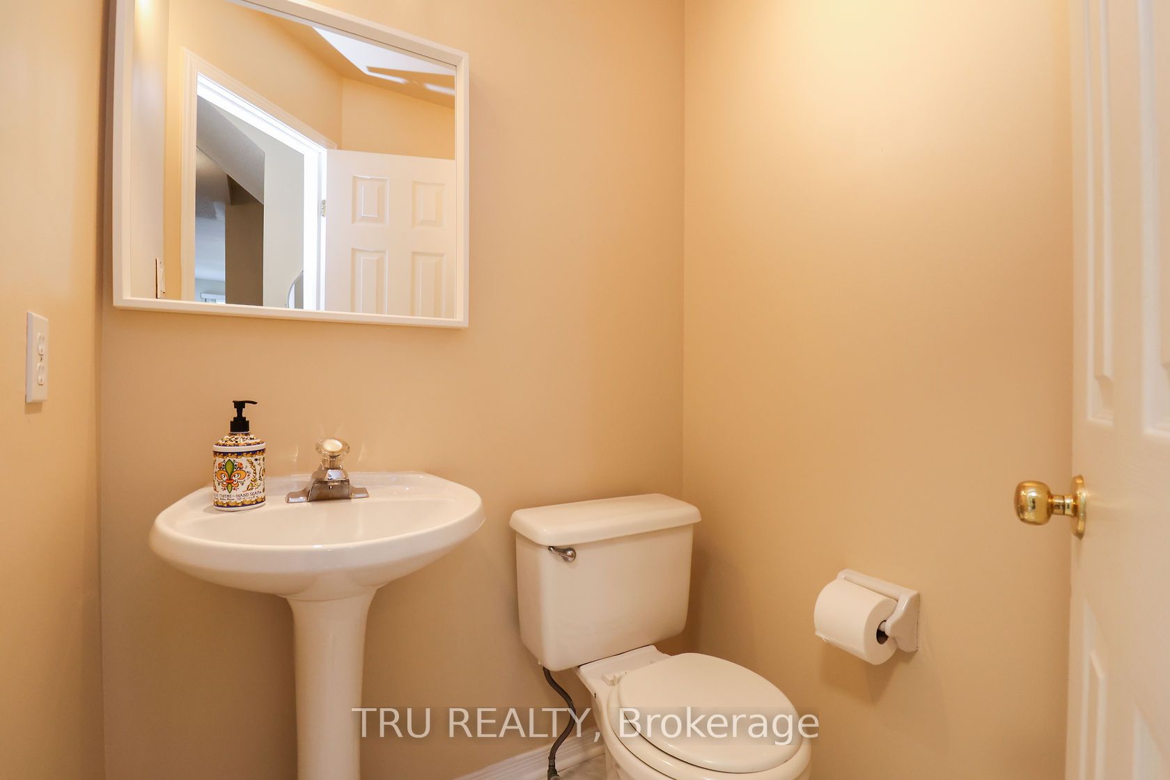 186 Daventry Crescent Property Photo 38