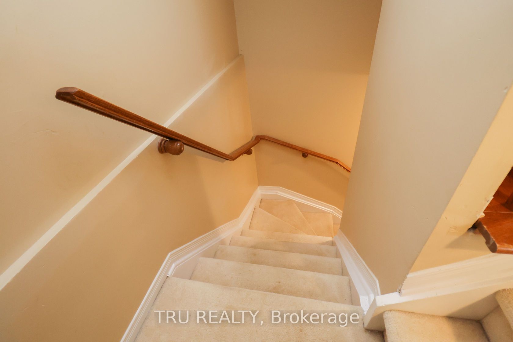 186 Daventry Crescent Property Photo 39