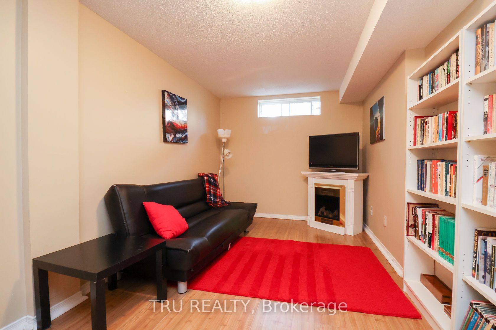 186 Daventry Crescent Property Photo 41