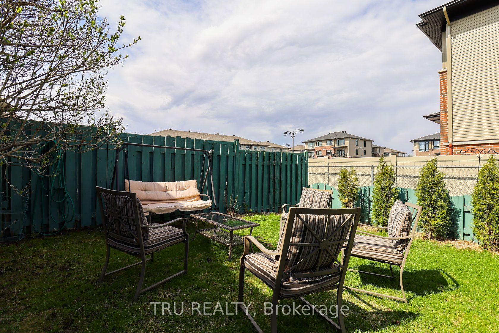 186 Daventry Crescent Property Photo 46