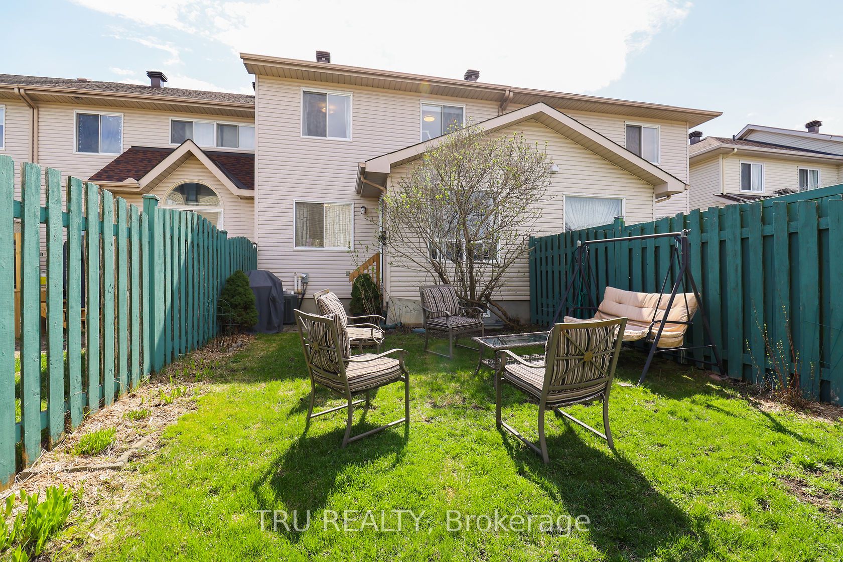 186 Daventry Crescent Property Photo 48