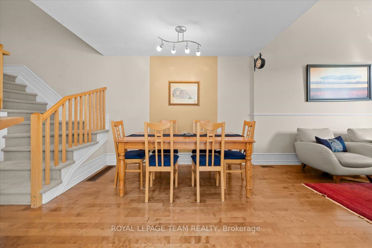 40 Saddlesmith Circle Property Photo 13