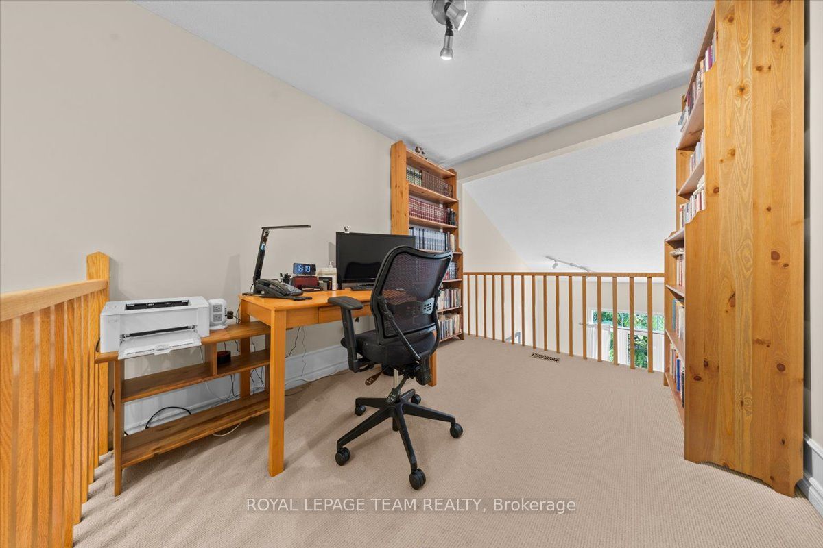 40 Saddlesmith Circle Property Photo 21