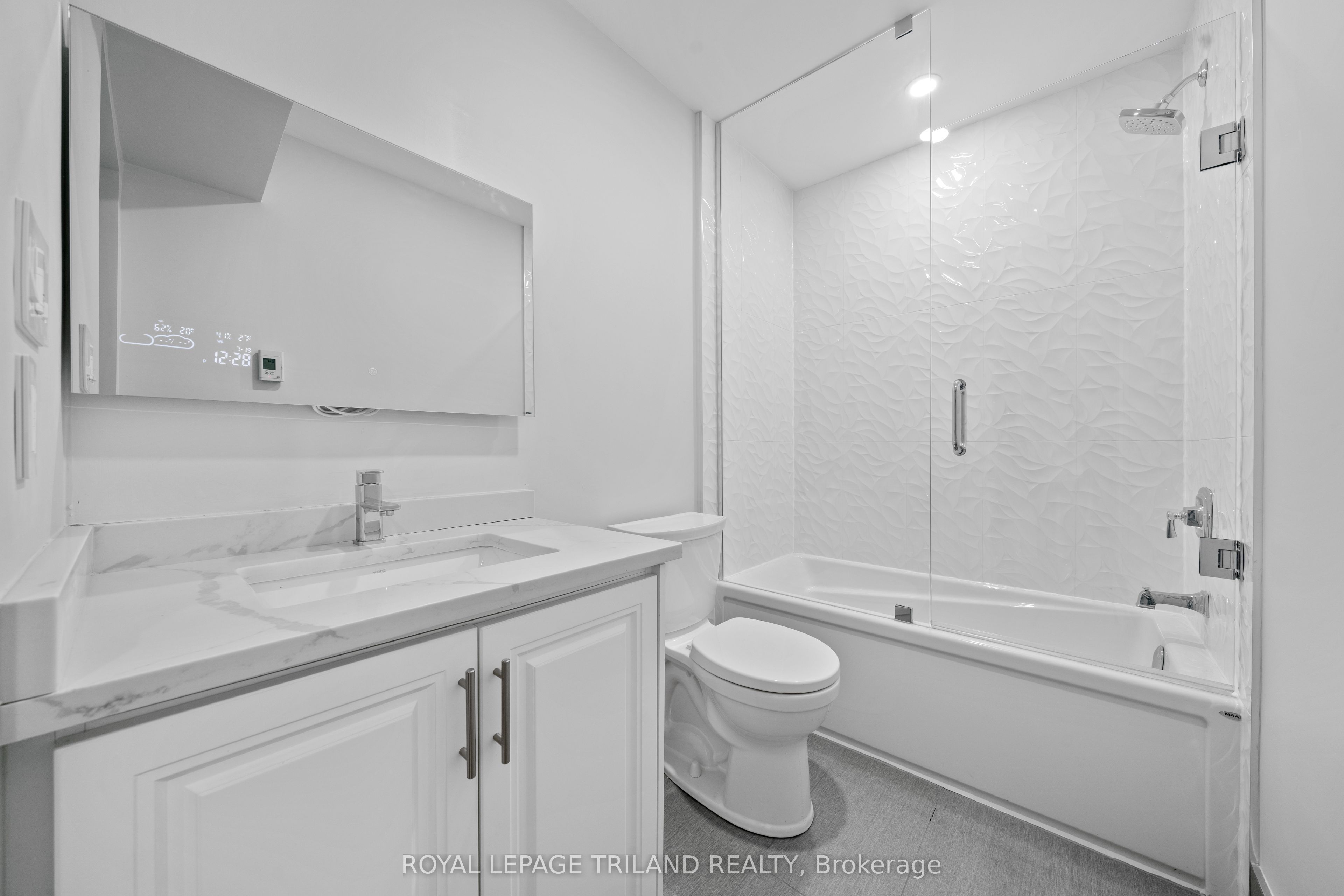 15 Balmoral Avenue S 5 Property Photo 19