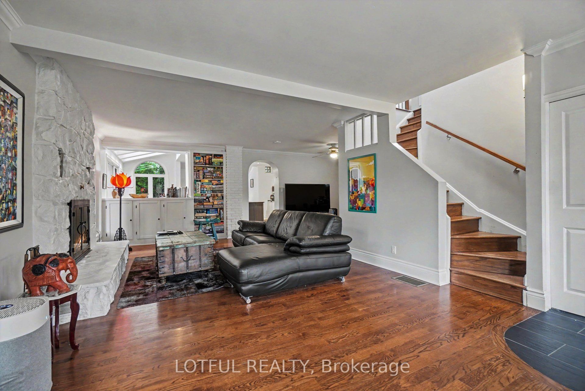 518 Hilson Avenue Property Photo 3