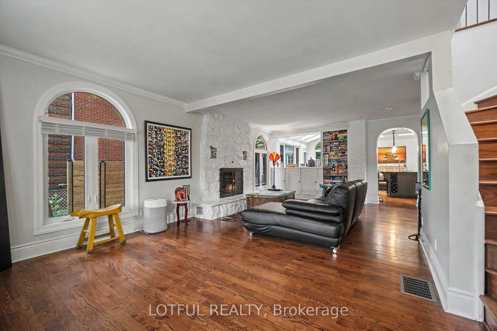 518 Hilson Avenue Property Photo 4