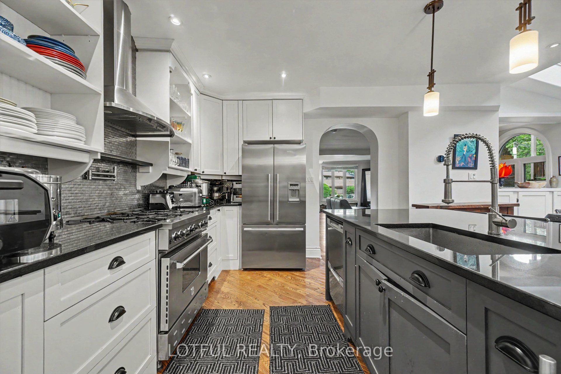 518 Hilson Avenue Property Photo 11