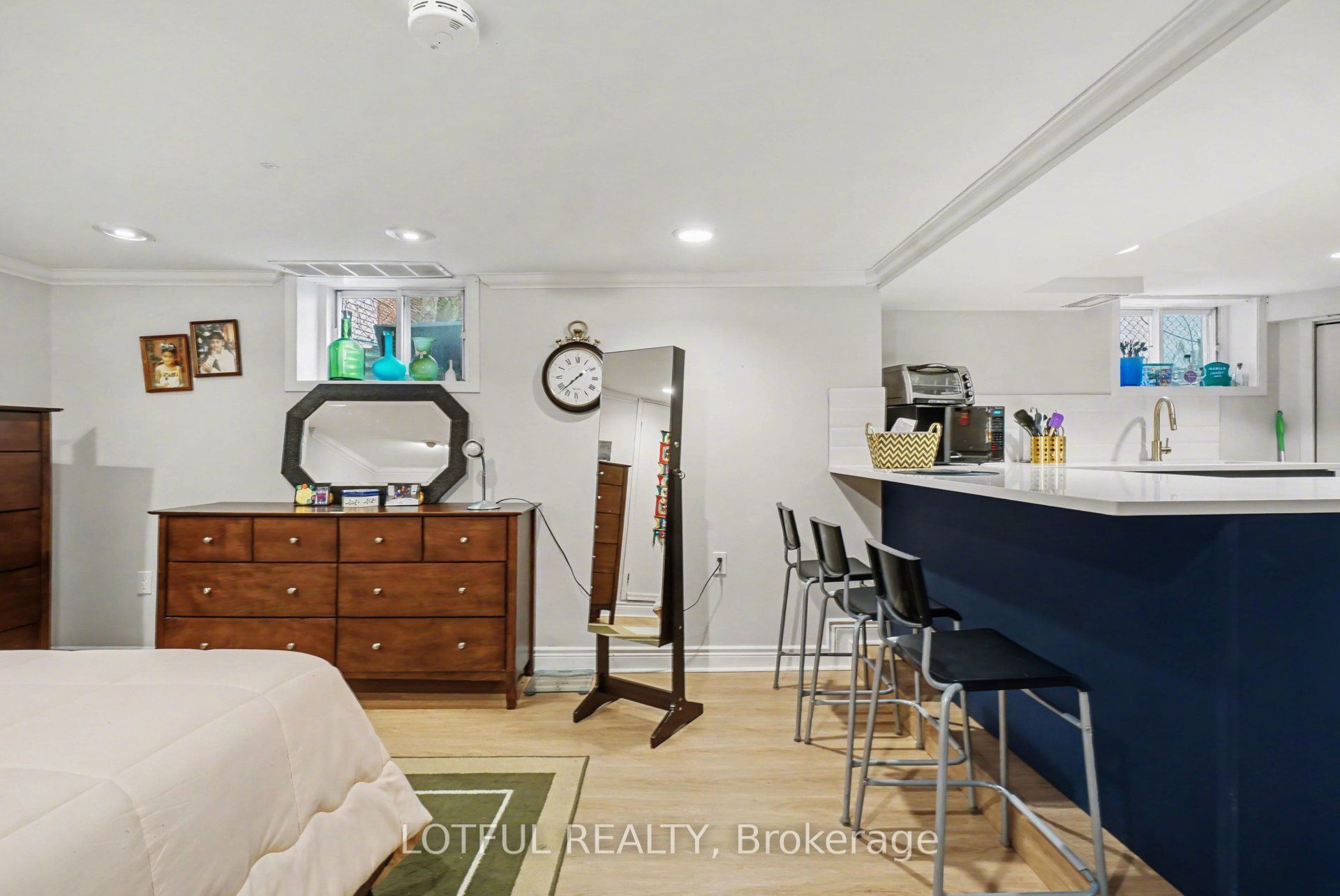 518 Hilson Avenue Property Photo 27