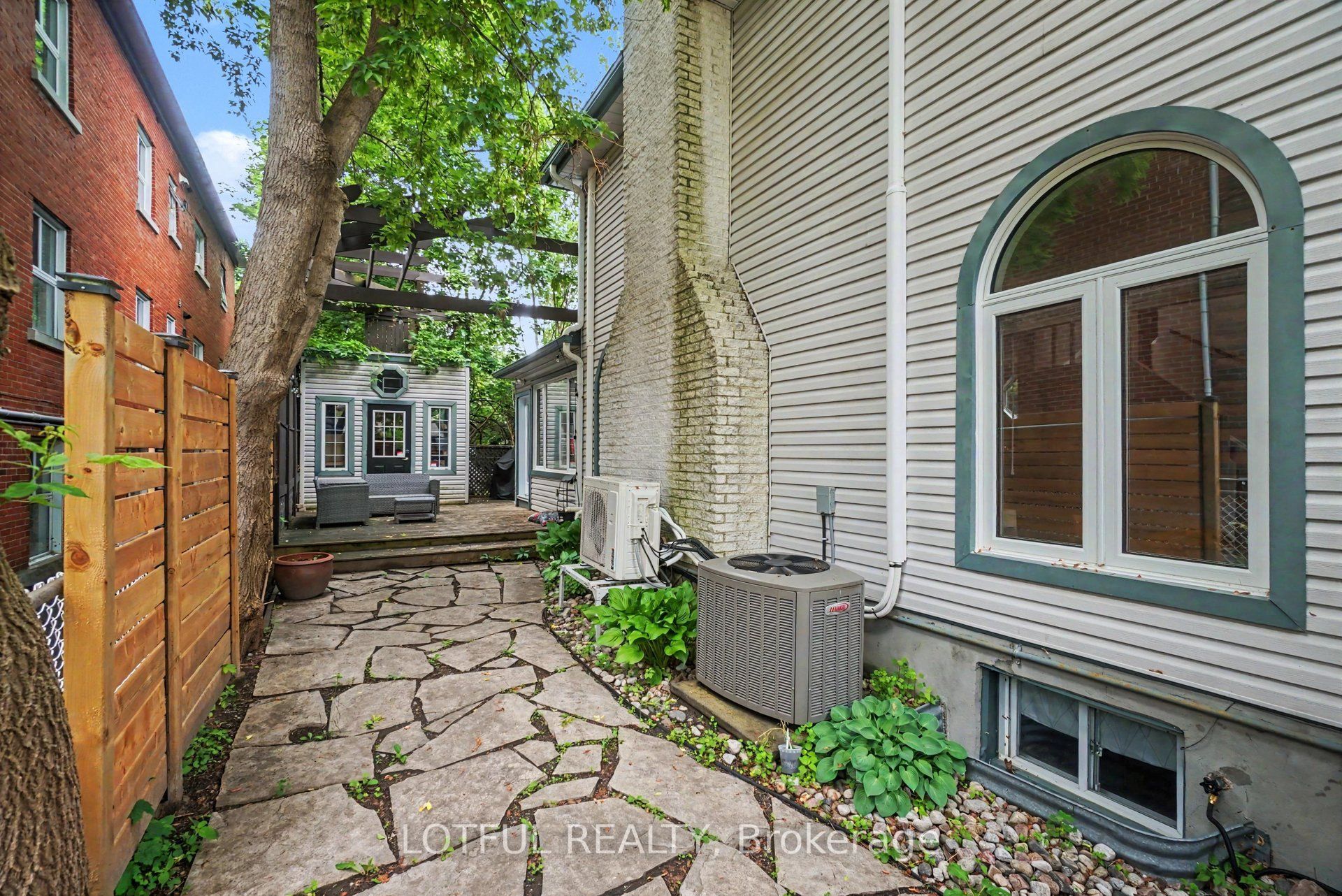 518 Hilson Avenue Property Photo 31
