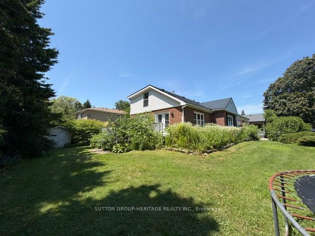 29 Brook Road S Property Photo 29