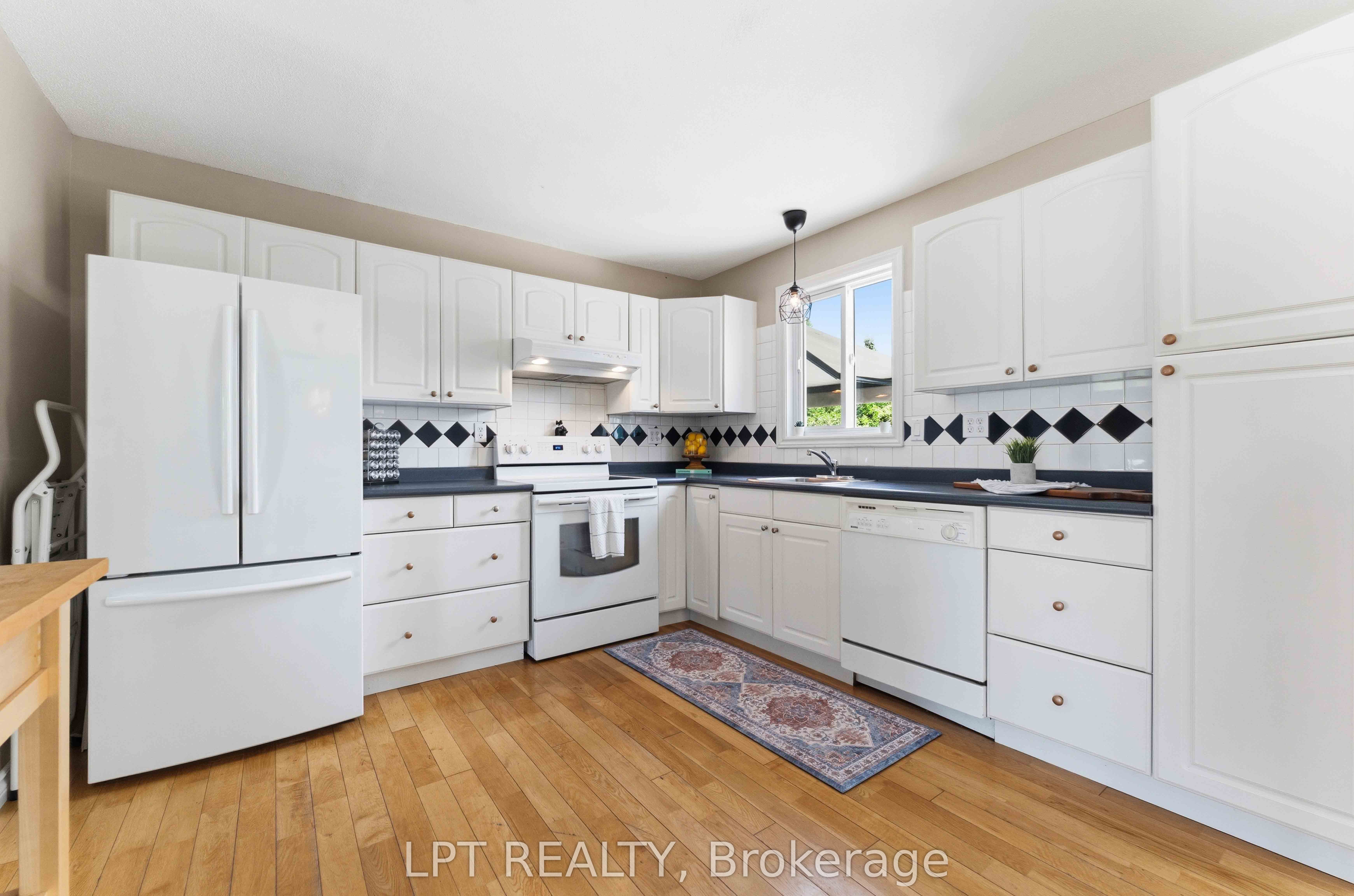 34 Fringewood Drive Property Photo 9